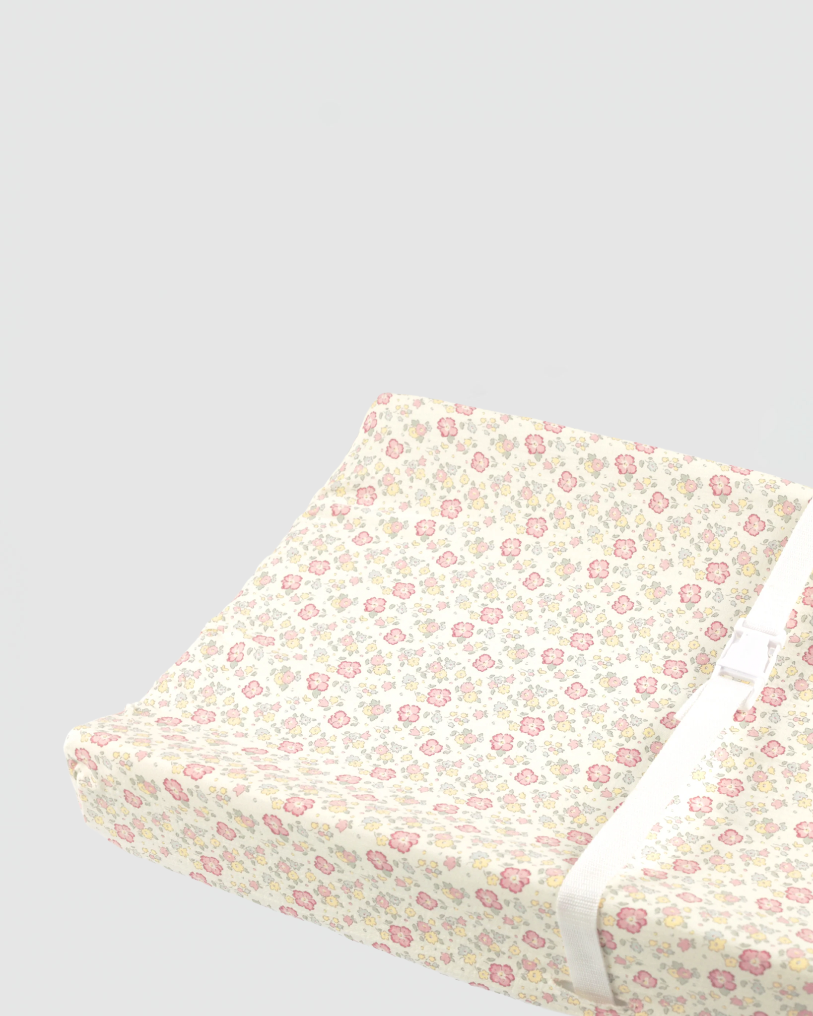 Quincy Mae Woven Changing Pad Cover in Bloom