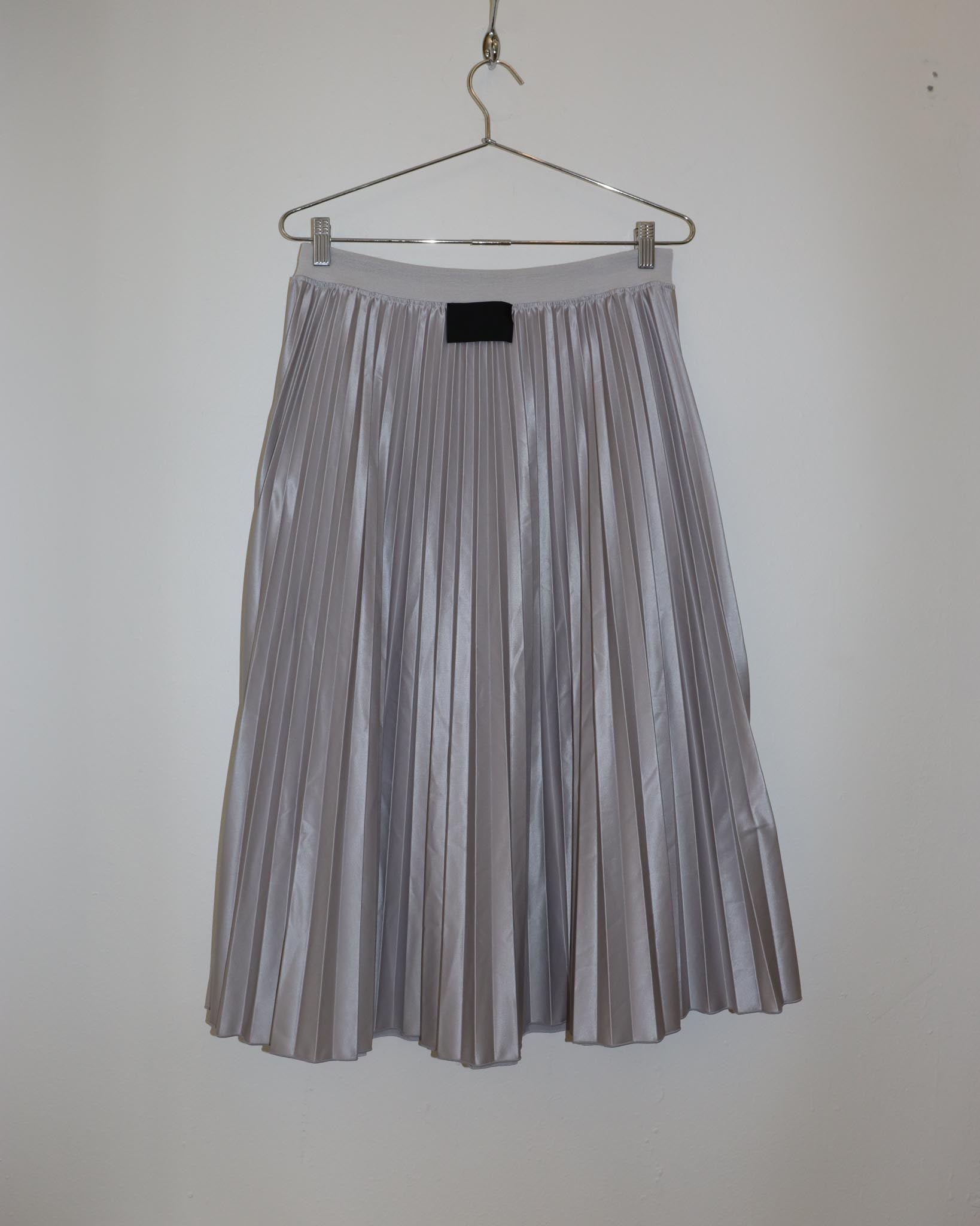 Pre-owned: Cog The Big Smoke Giovanna Accordion Skirt in Silver