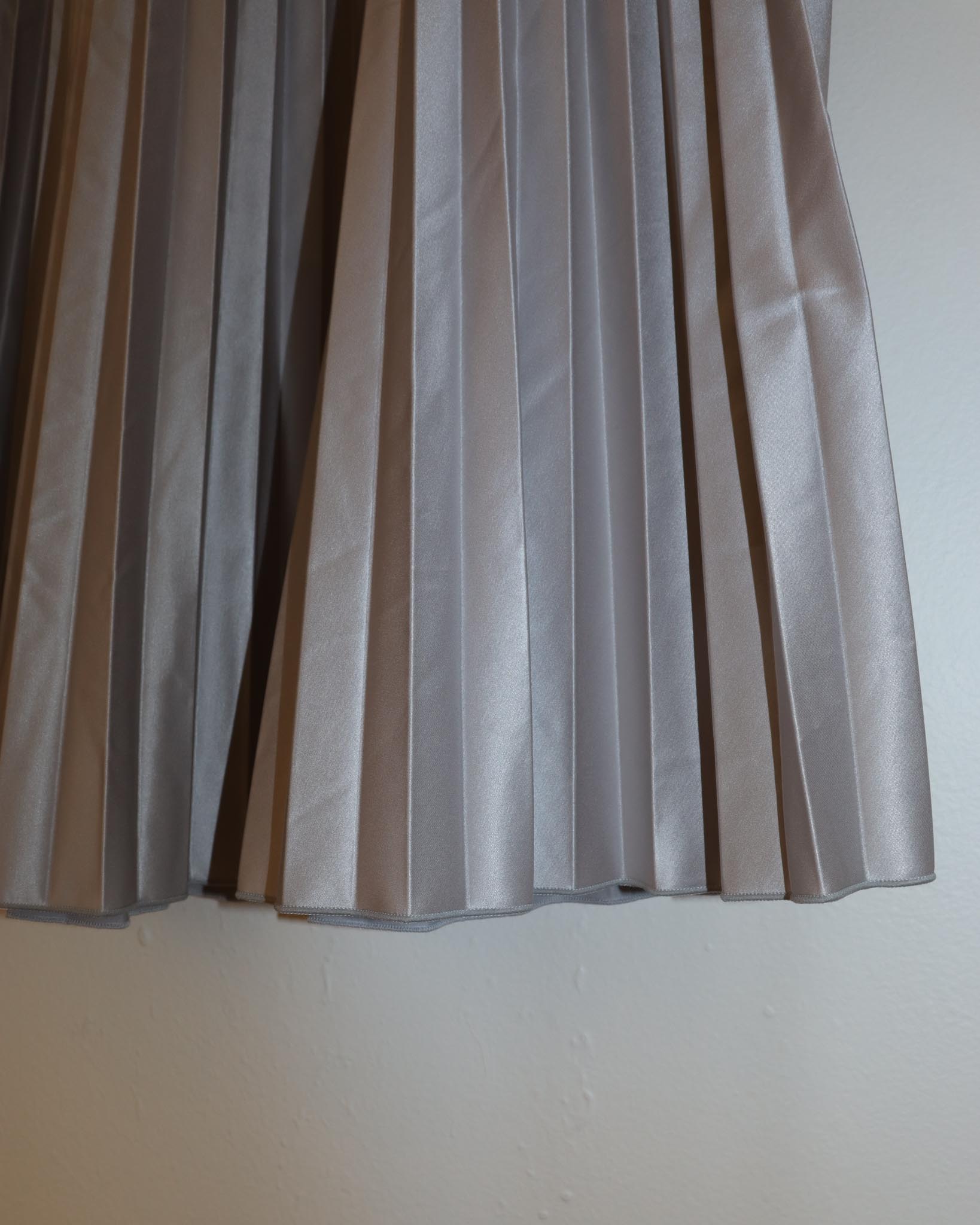Pre-owned: Cog The Big Smoke Giovanna Accordion Skirt in Silver