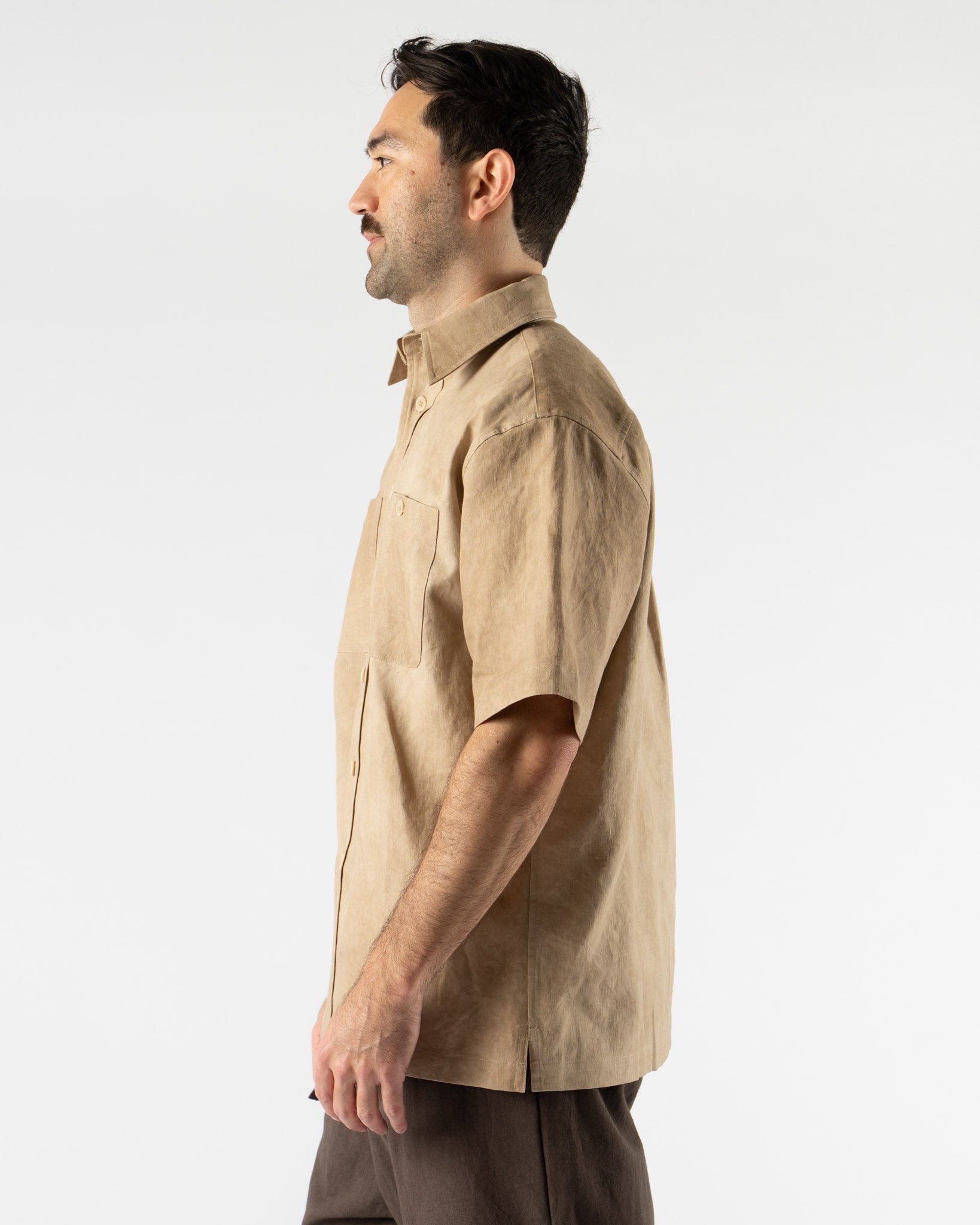 Colbo Short Sleeve Buttoned Shirt in Wash Light Brown