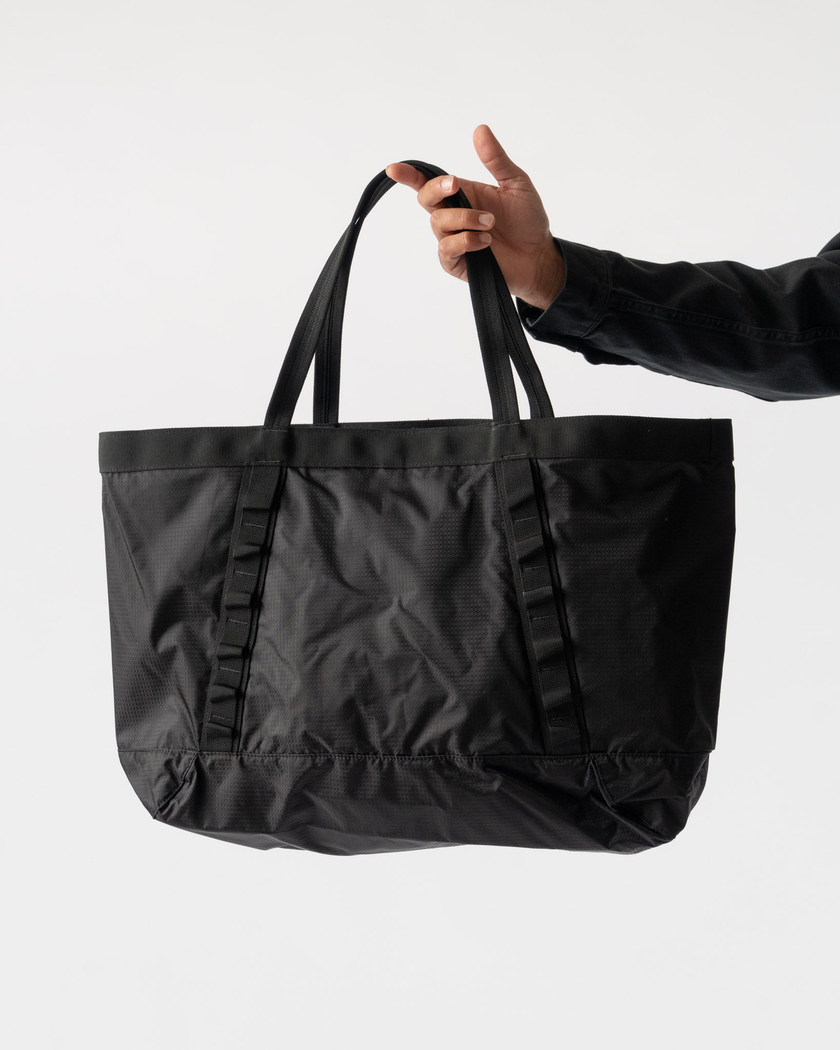 Gramicci Trail Tote in Black