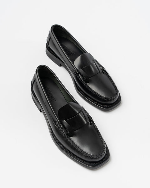 Hereu Sineu Loafer in Black Curated at Jake and Jones