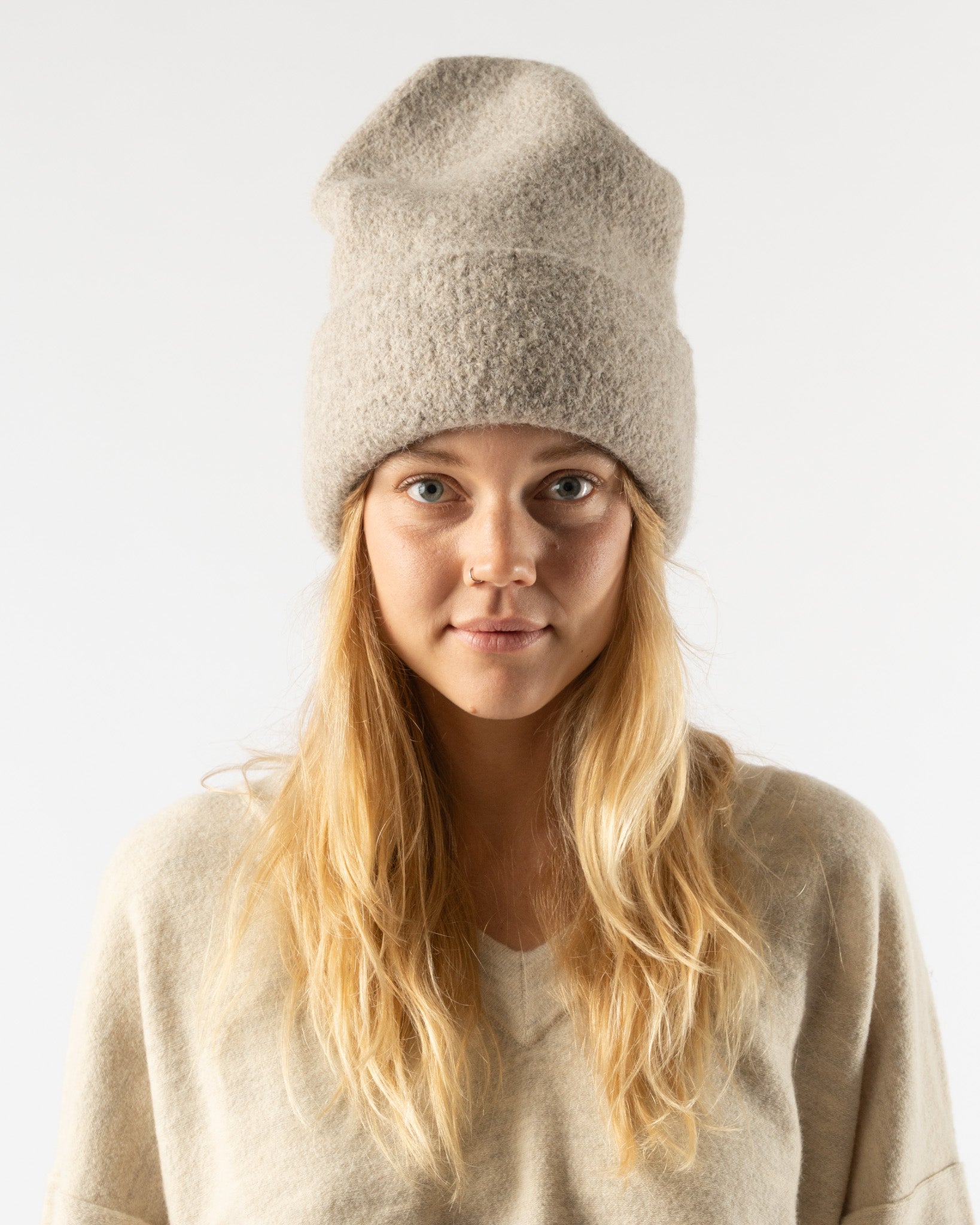 タグ付き ローレンマヌージアン　Lauren Manoogian アルパカ　帽子 Lauren Manoogian Carpenter Hat in Dust Curated at Jake and Jones