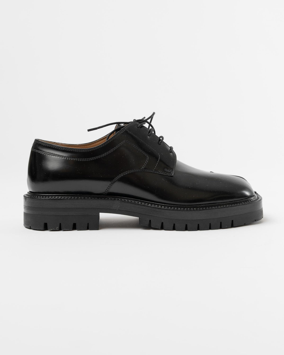 Maison Martin Margiela Black Tabi Derby Shoes Maison Martin Margiela Black Leather Tabi Lace Up Shoes 39 EU main image 2