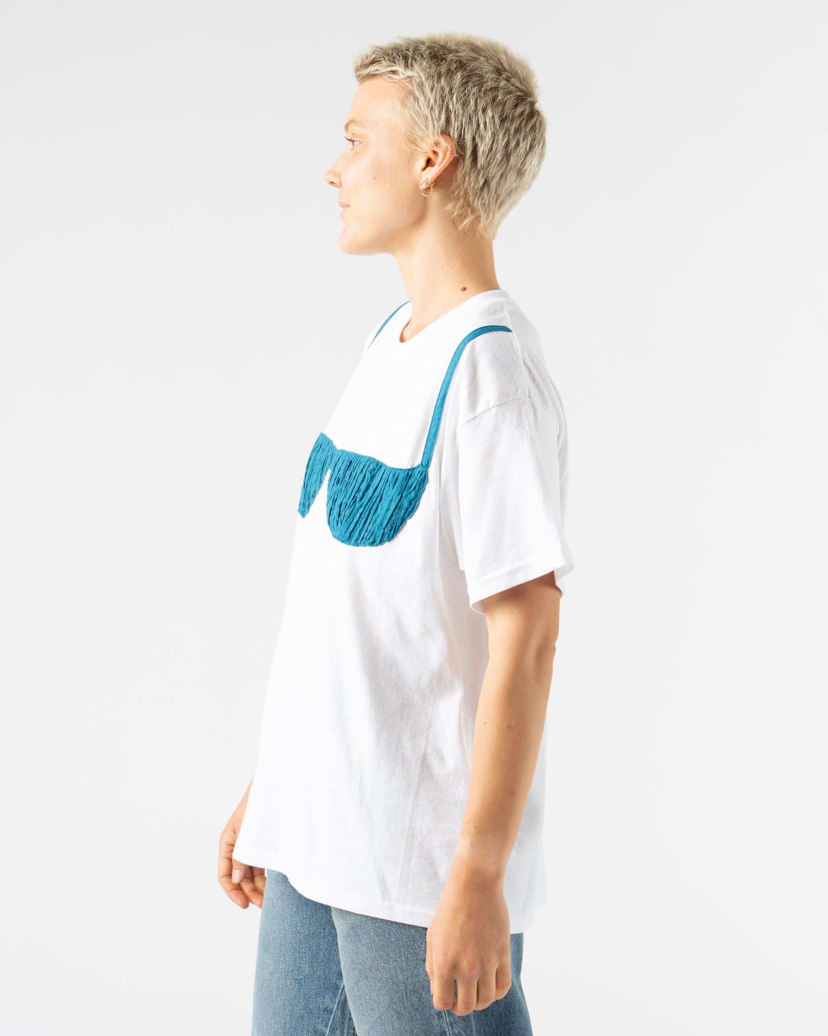 Nikki Chasin Florida Woman Appliqué T in White/Ocean