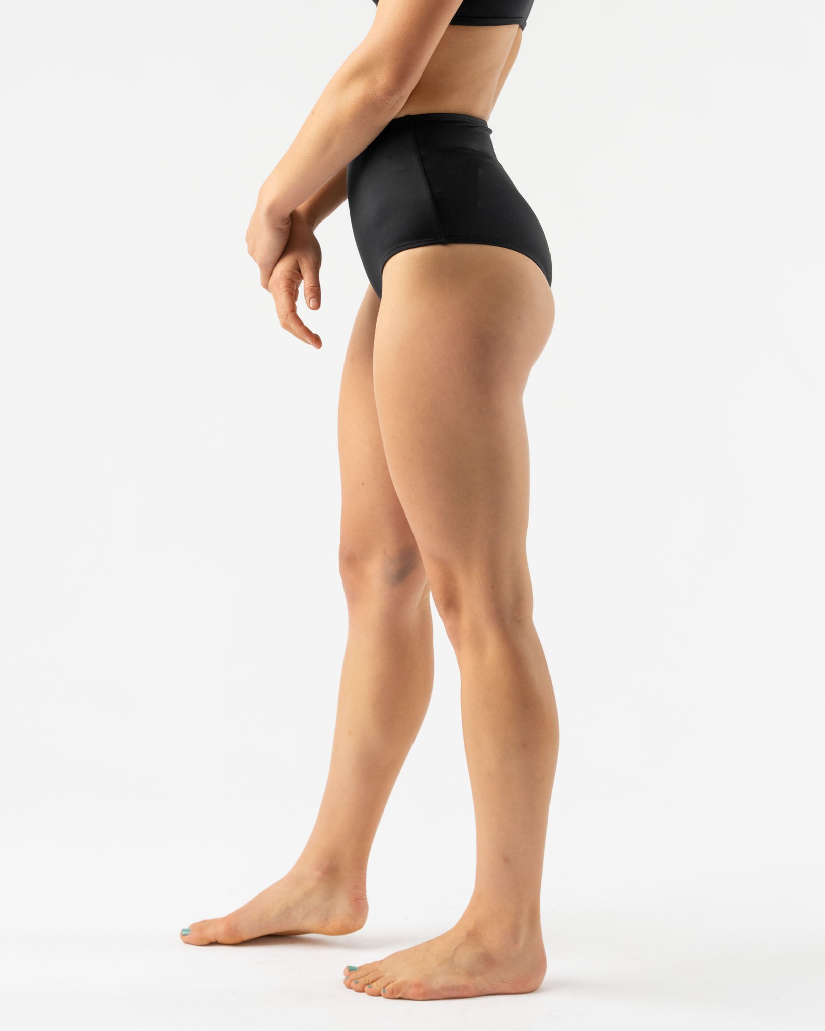 Nu Swim Basic High Bottom in Black