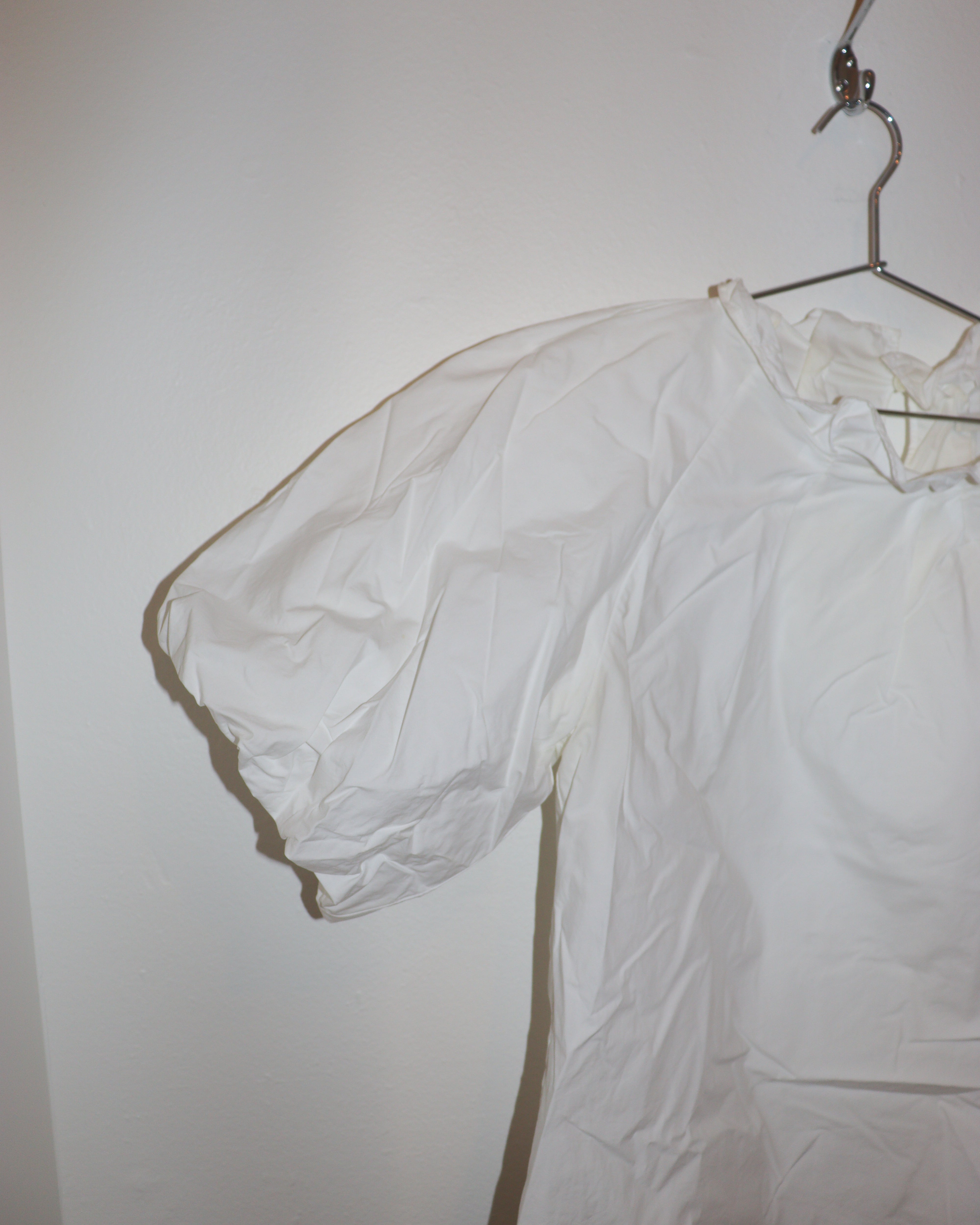 Pre-owned: Odeeh Puff Sleeve Blouse