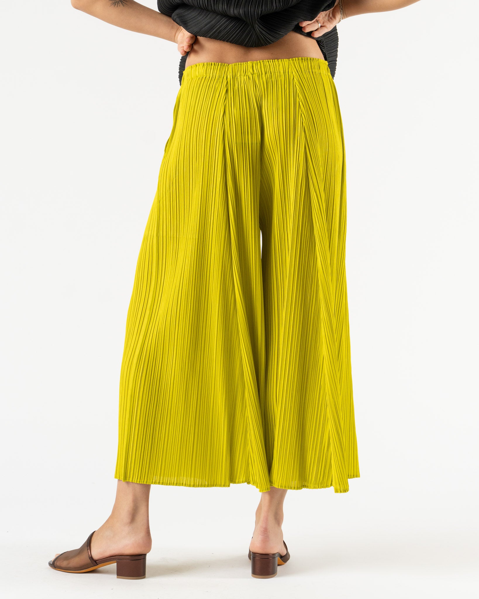 Pleats Please Issey Miyake May Mellow Pleats in Mustard