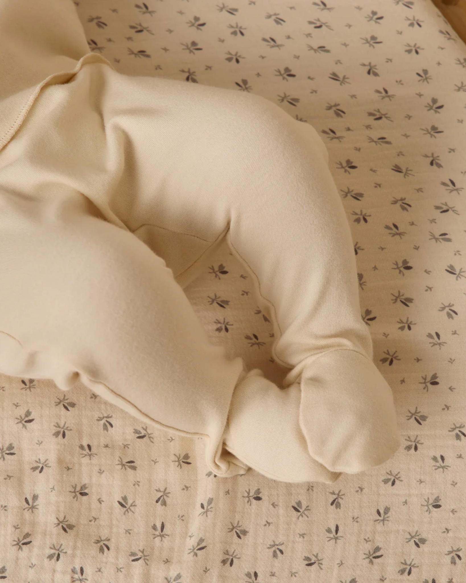 Quincy Mae Bamboo Crib Sheet in Bluebell