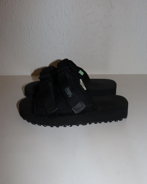 Pre-owned: Suicoke Moto-Cab Strappy Sandals in Black