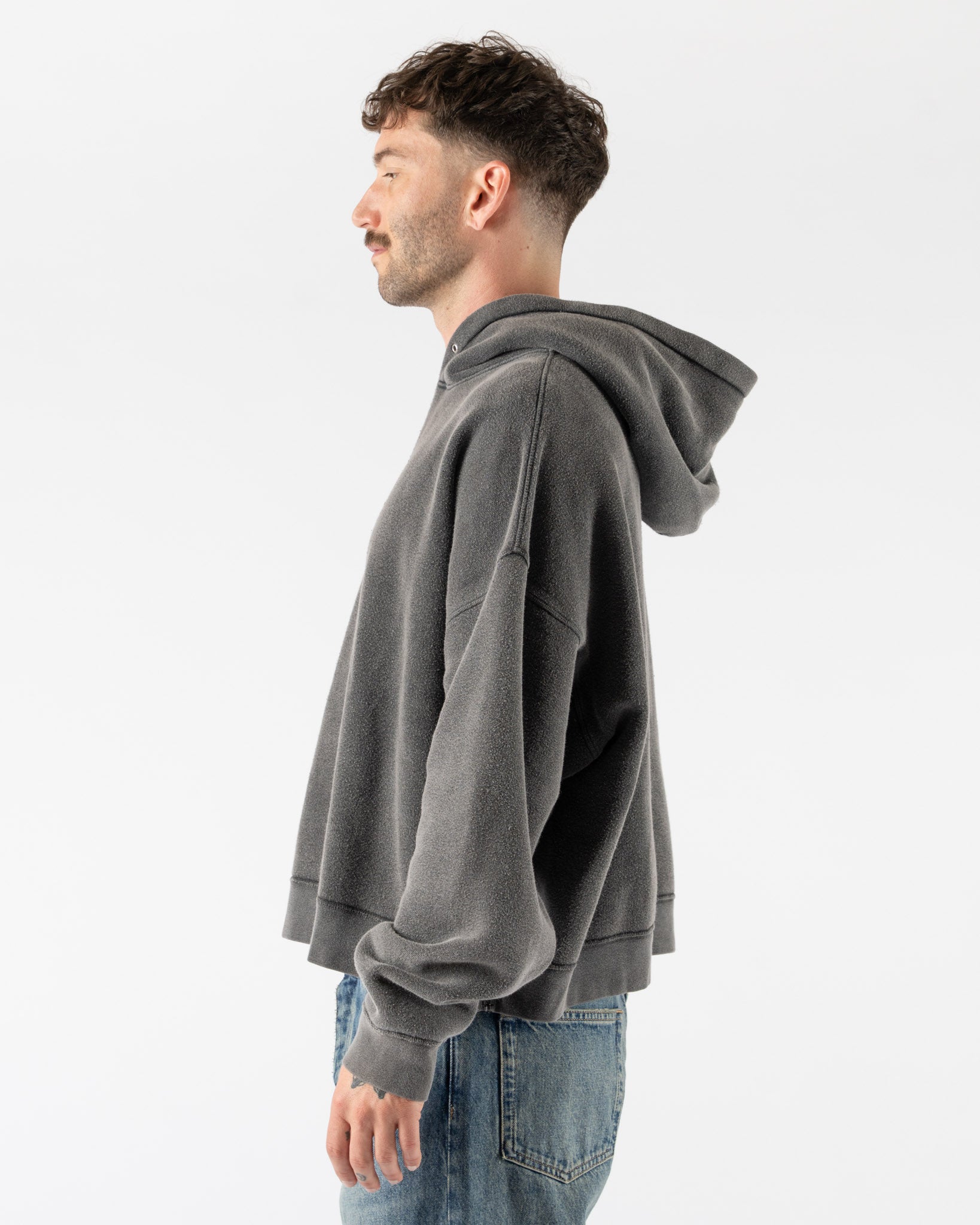 Sunflower Hood Sweat in Anthracite Washed