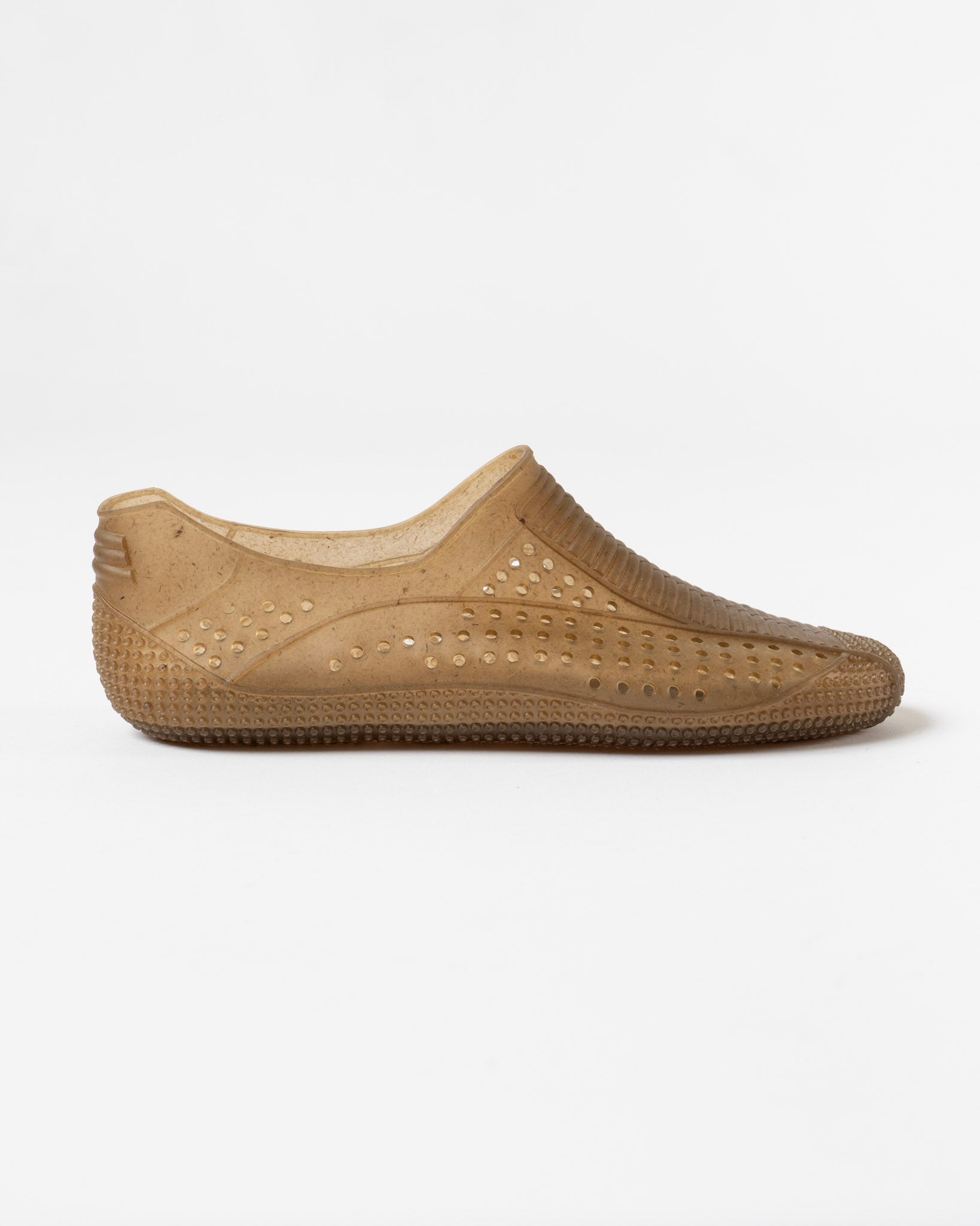 Plasticana Surfana in Chanvre Curated at Jake and Jones