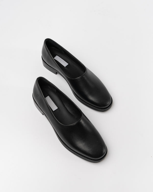 Suzanne Rae Glove Shoe in Black