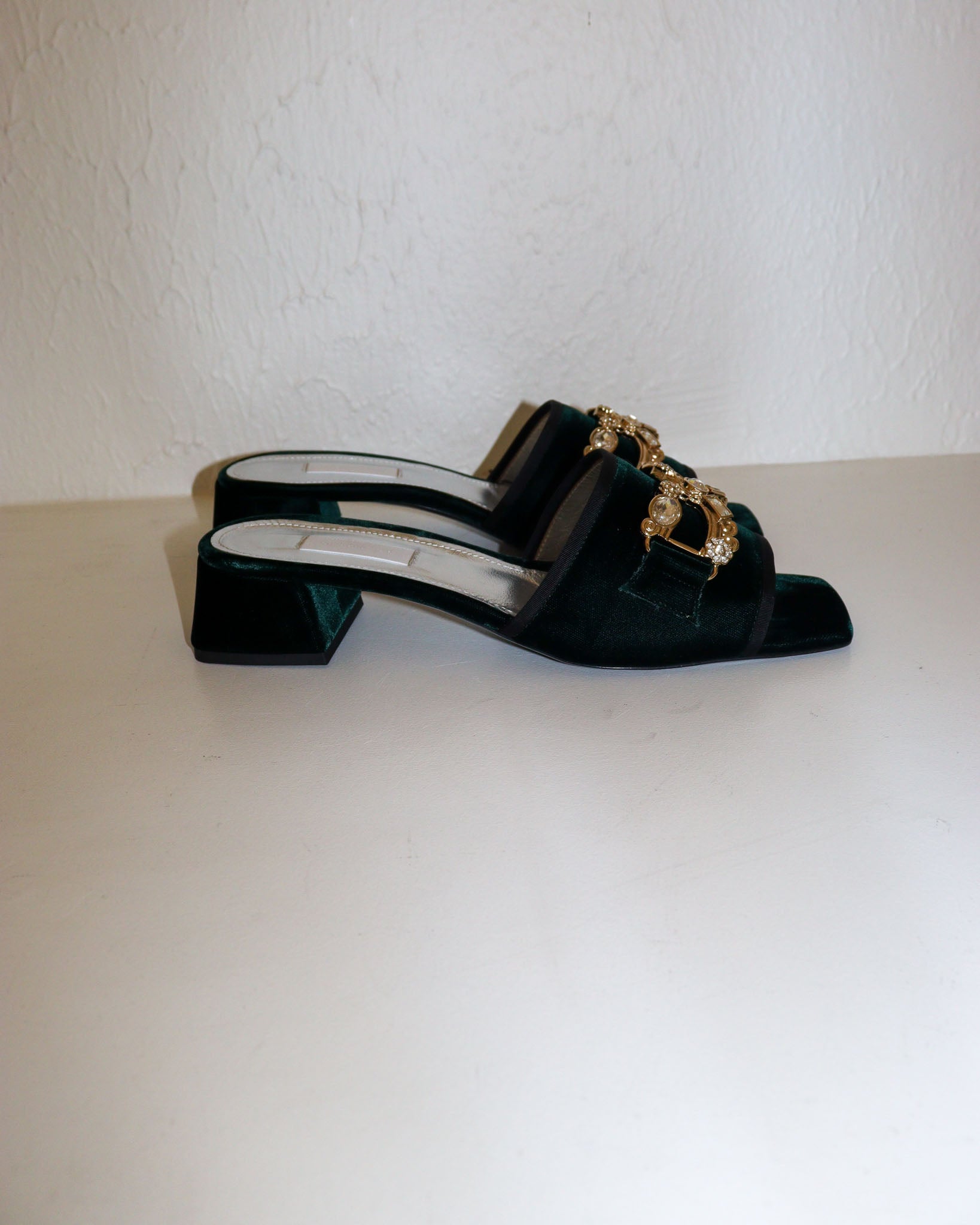 Pre-owned: Suzanne Rae Boulevardier Pave Slide in Velvet Green