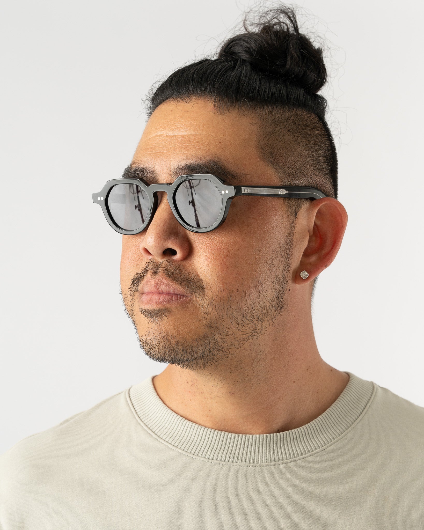 akila-lola-sunglasses-in-black-jake-and-jones-santa-barbara-boutique-curated-slow-fashion