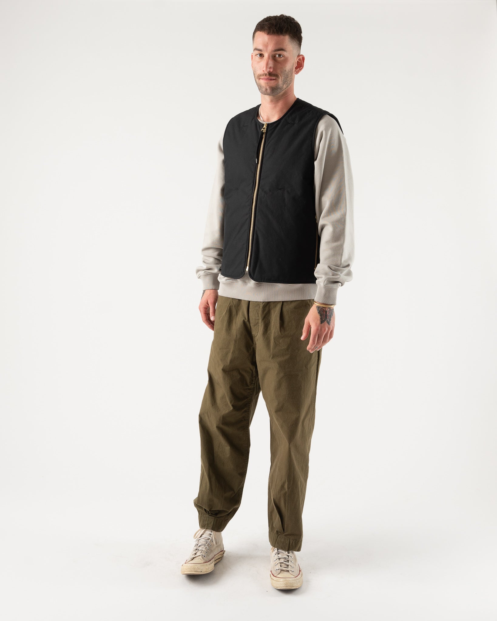 applied-art-forms-nm1-5-raglan-sweater-in-ghost-grey-mfw22-jake-and-jones-a-santa-barbara-boutique-