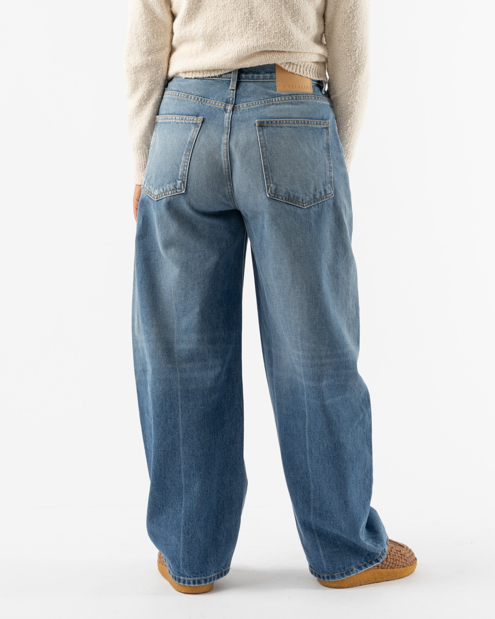 B-Sides-Leroy-Mid-Relaxed-Bow-Jean-in-Hyde-Wash-Santa-Barbara-Boutique-Jake-and-Jones-Sustainable-Fashion