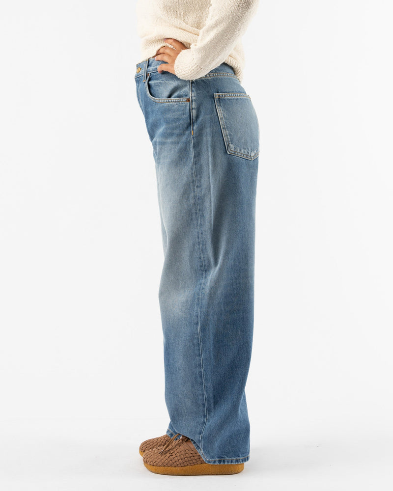 B-Sides-Leroy-Mid-Relaxed-Bow-Jean-in-Hyde-Wash-Santa-Barbara-Boutique-Jake-and-Jones-Sustainable-Fashion