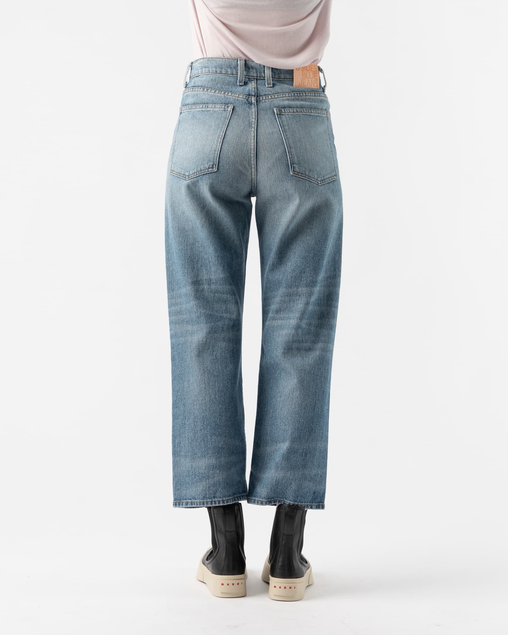b-sides-plein-jean-in-brit-vintage-wash-fw22 -jake-and-jones-a-santa-barbara-boutique-curated-slow-fashion