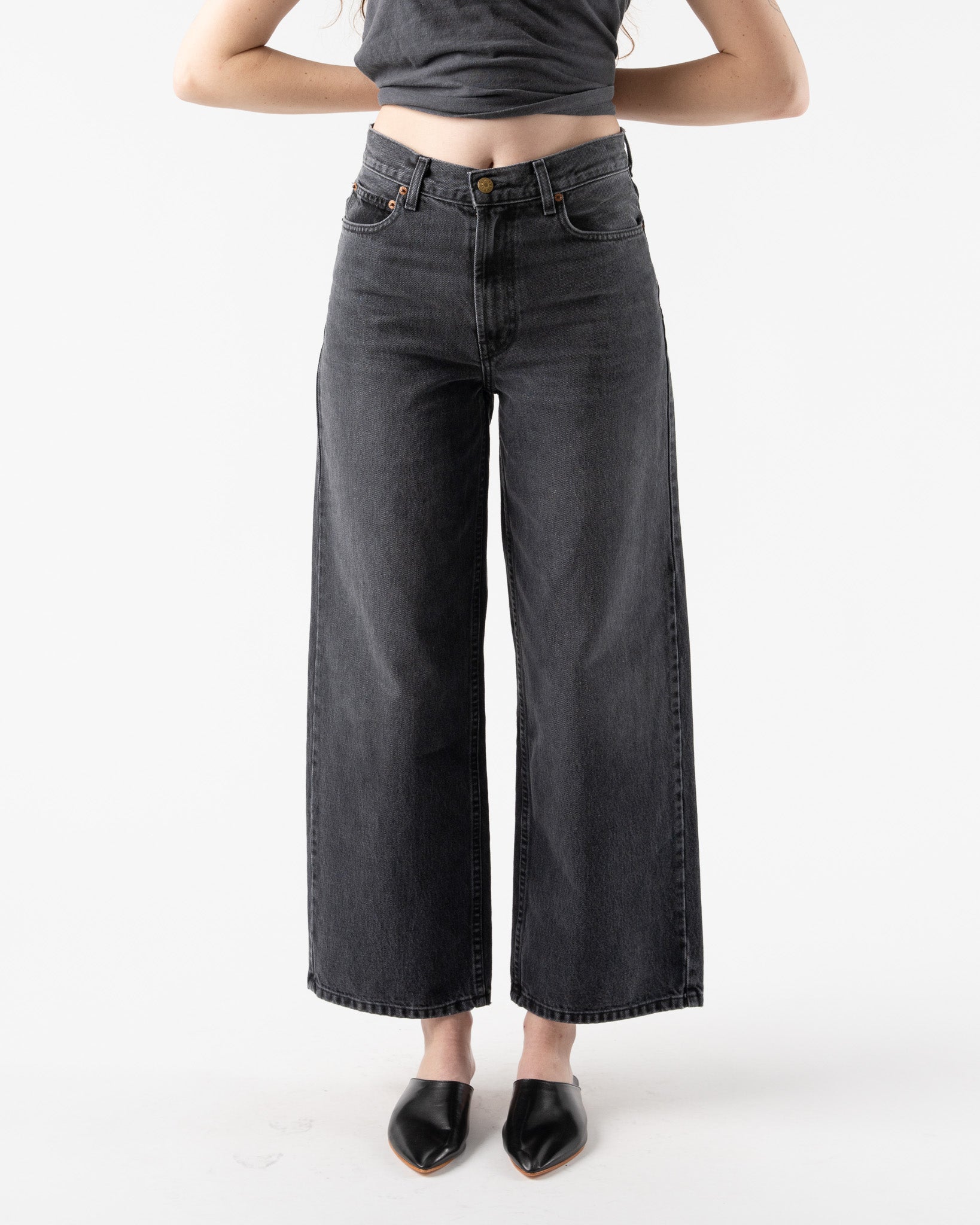 B Sides Elissa Jean in Stil Black at Santa Barbara Boutique