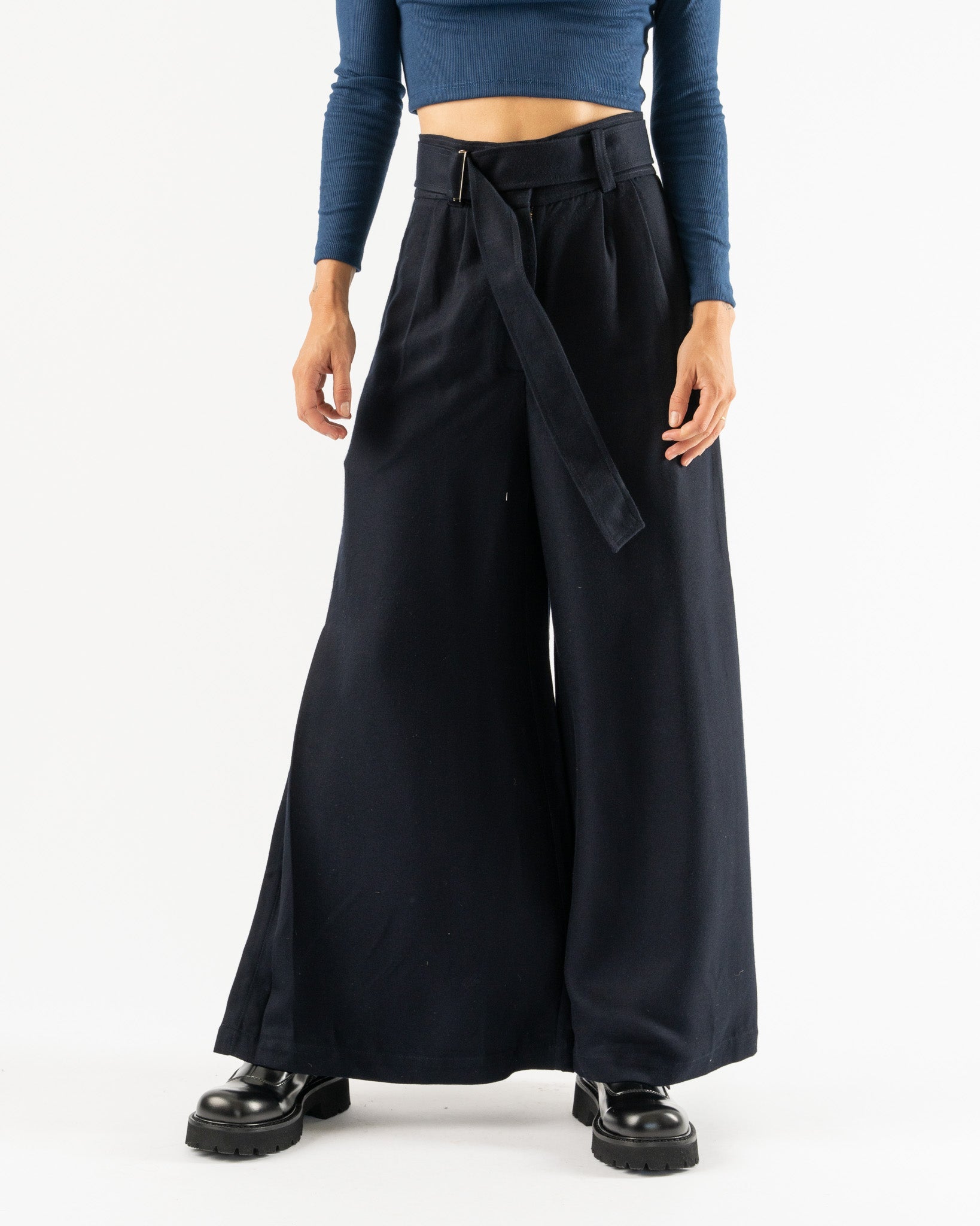 Delfina-Balda-Pipa-Pant-in-Navy-Santa-Barbara-Boutique-Jake-and-Jones-Sustainable-Fashion