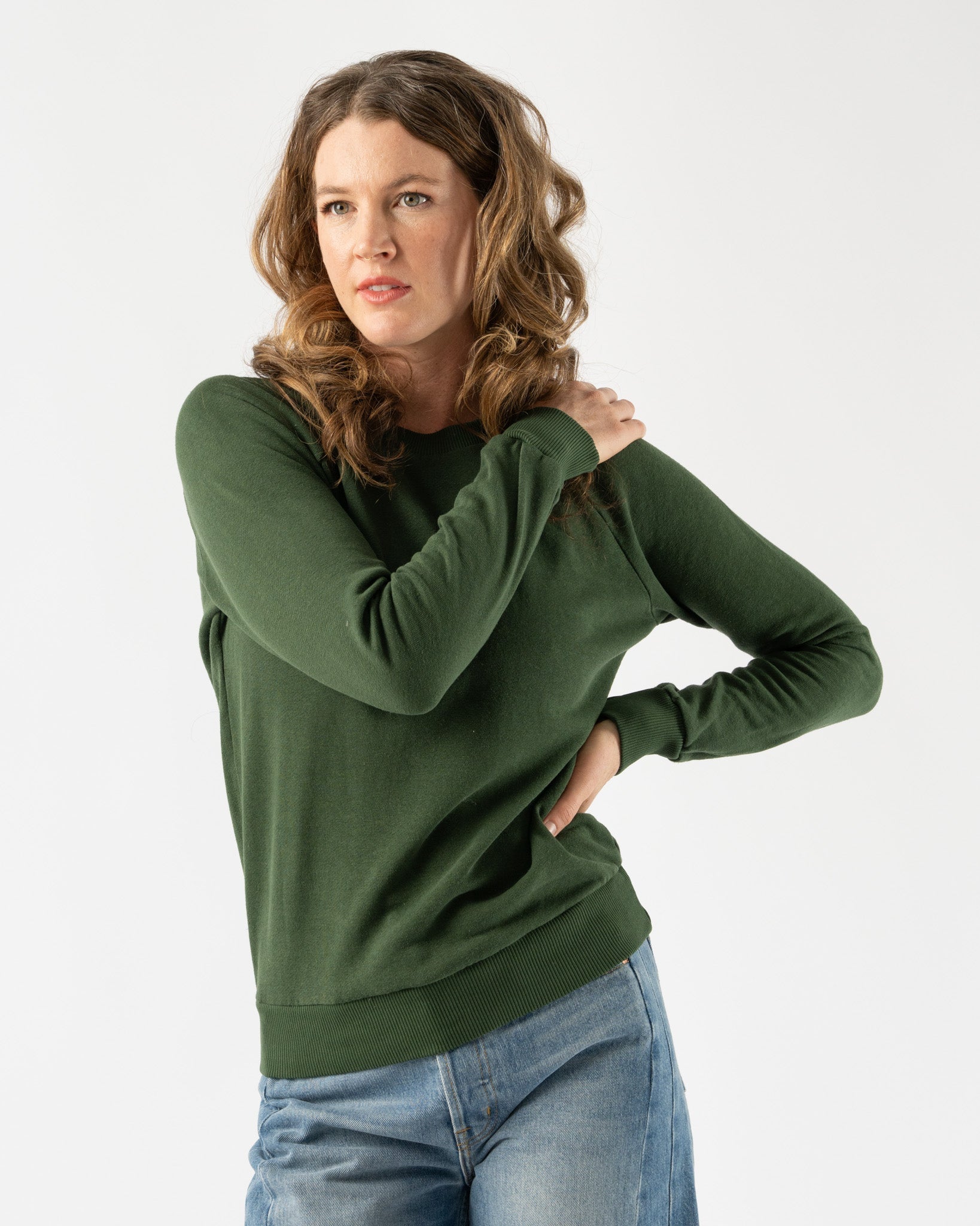 Jungmaven-Alpine-Raglan-Sweatshirt-in-Hunter-Green-Santa-Barbara-Boutique-Jake-and-Jones-Sustainable-Fashion