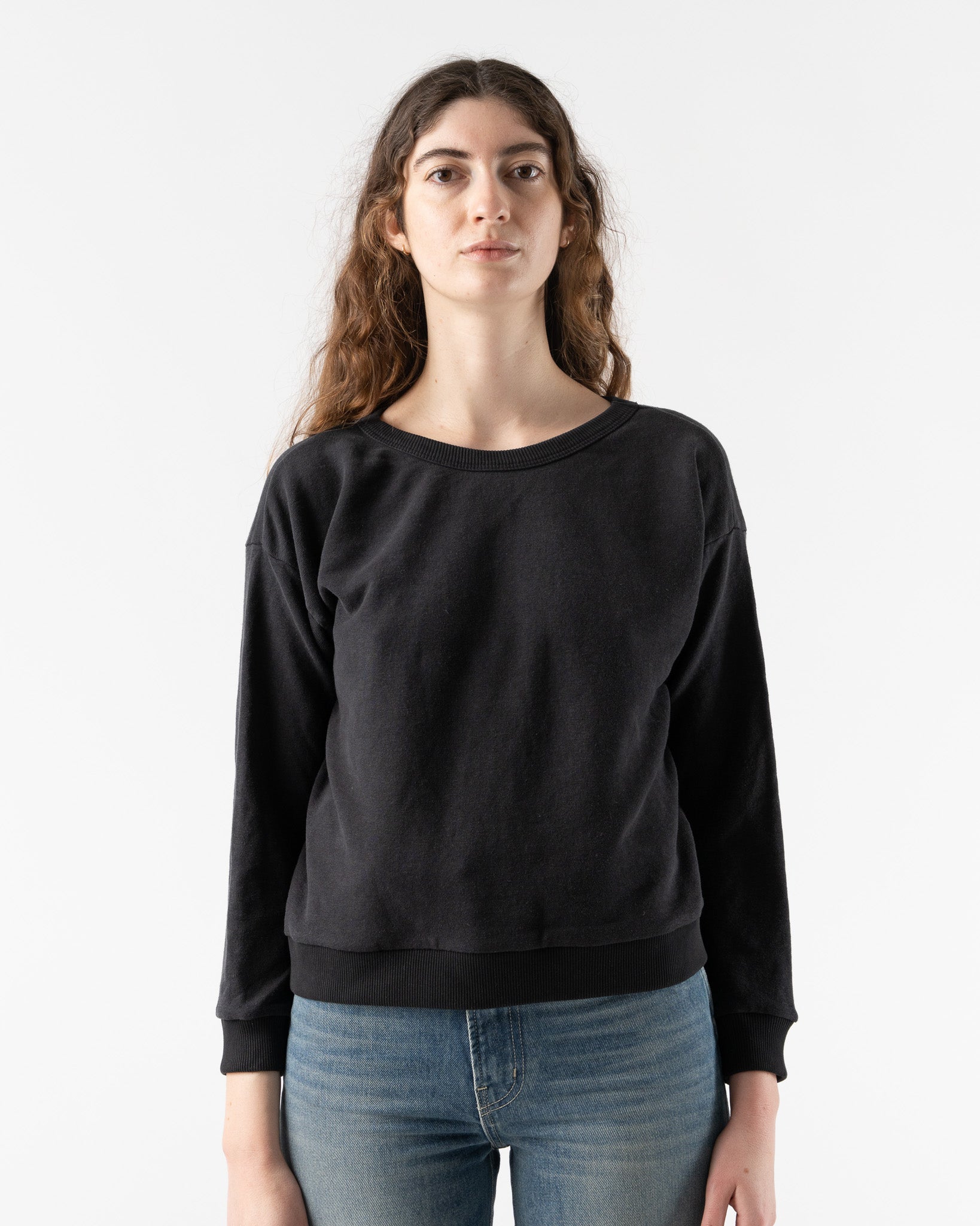 jungmaven-crux-cropped-sweatshirt-in-black-jake-and-jones-a-santa-barbara-boutique-sustainable-fashion-hemp