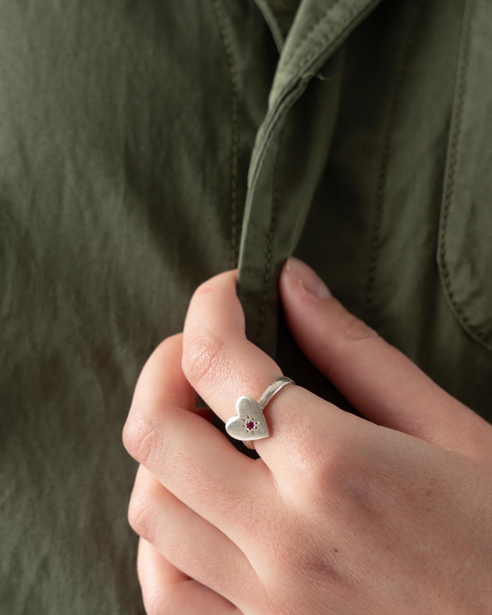 mondo-mondo-heart-ring-with-star-engraving-in-sterling-silver-and-ruby-jake-and-jones-santa-barbara-boutique-curated-designer-fashion-slow-fashion