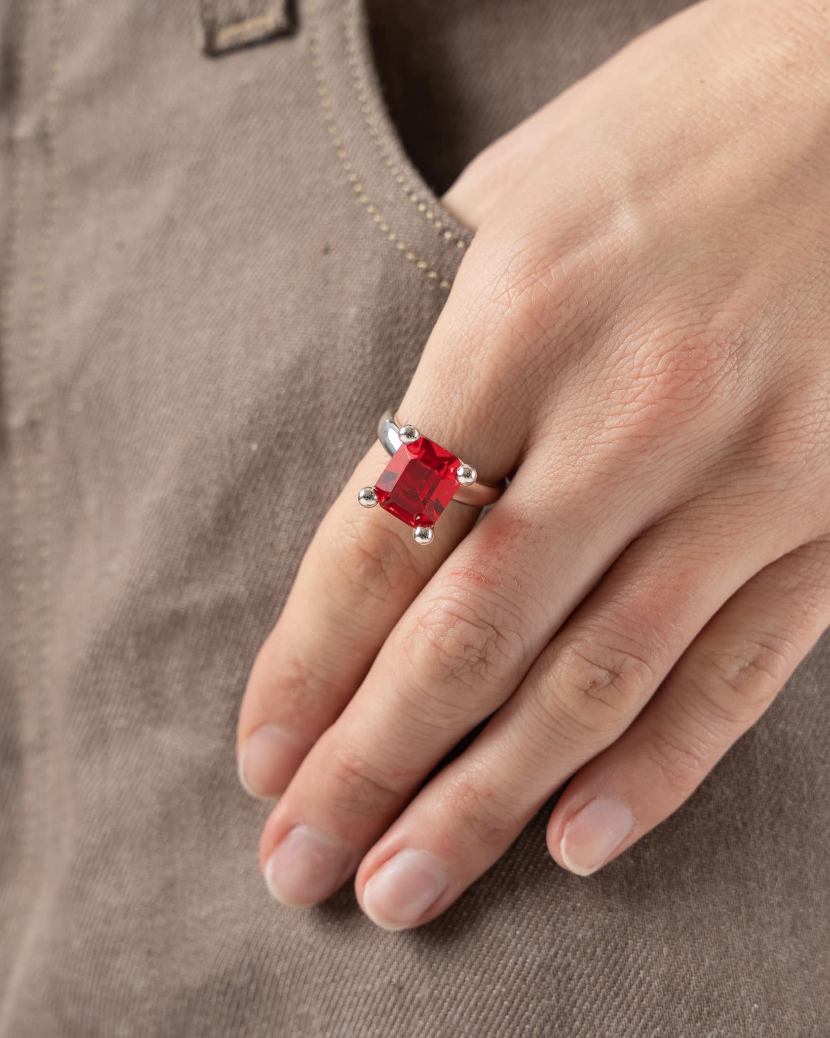 mondo-monod-atomic-particle-ring-in-sterling-silver-cherry-fw22