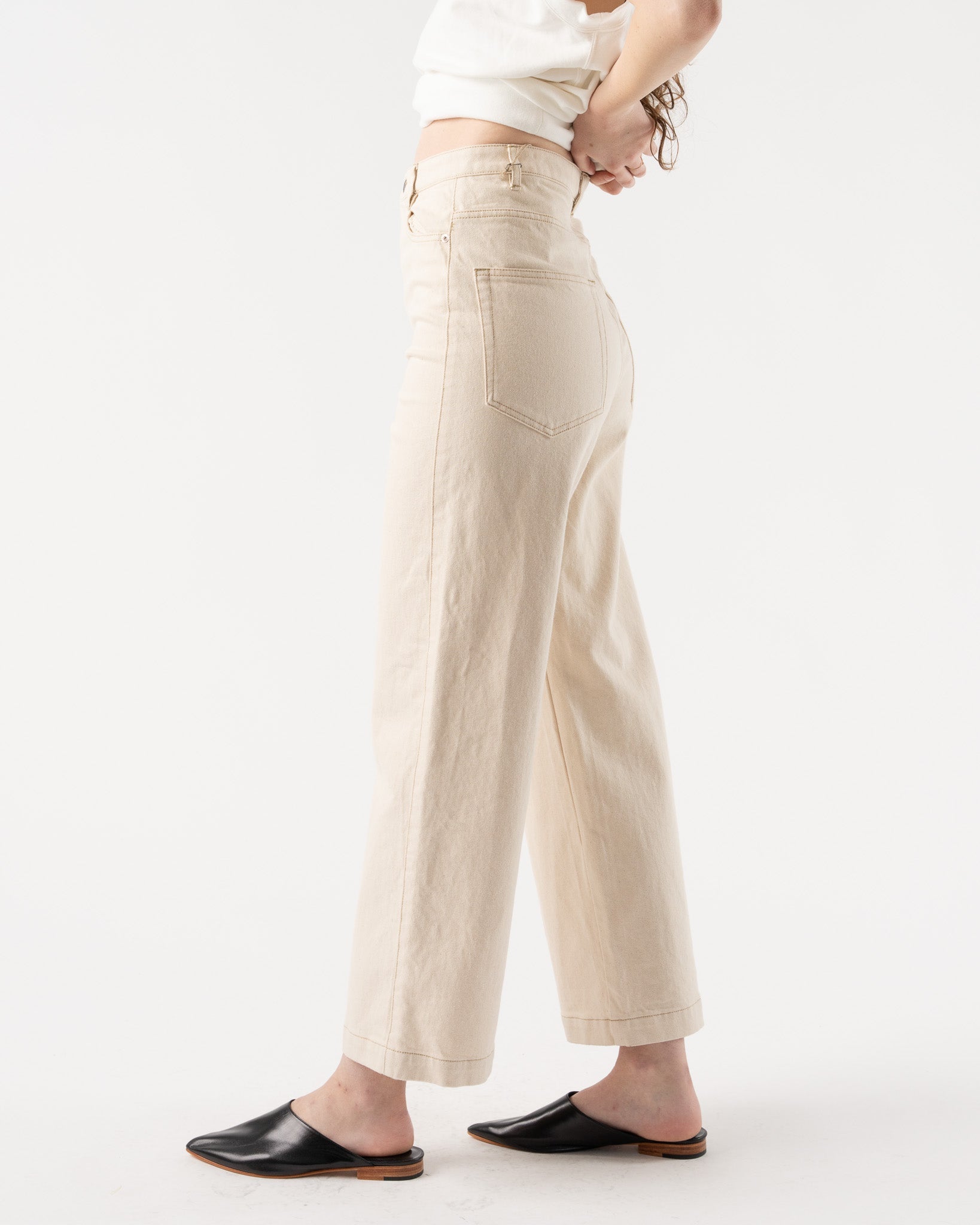 Nicholson-&-Nicholson-Sophia-Jeans-in-Off-White-Santa-Barbara-Boutique-Jake-and-Jones-Sustainable-Fashion