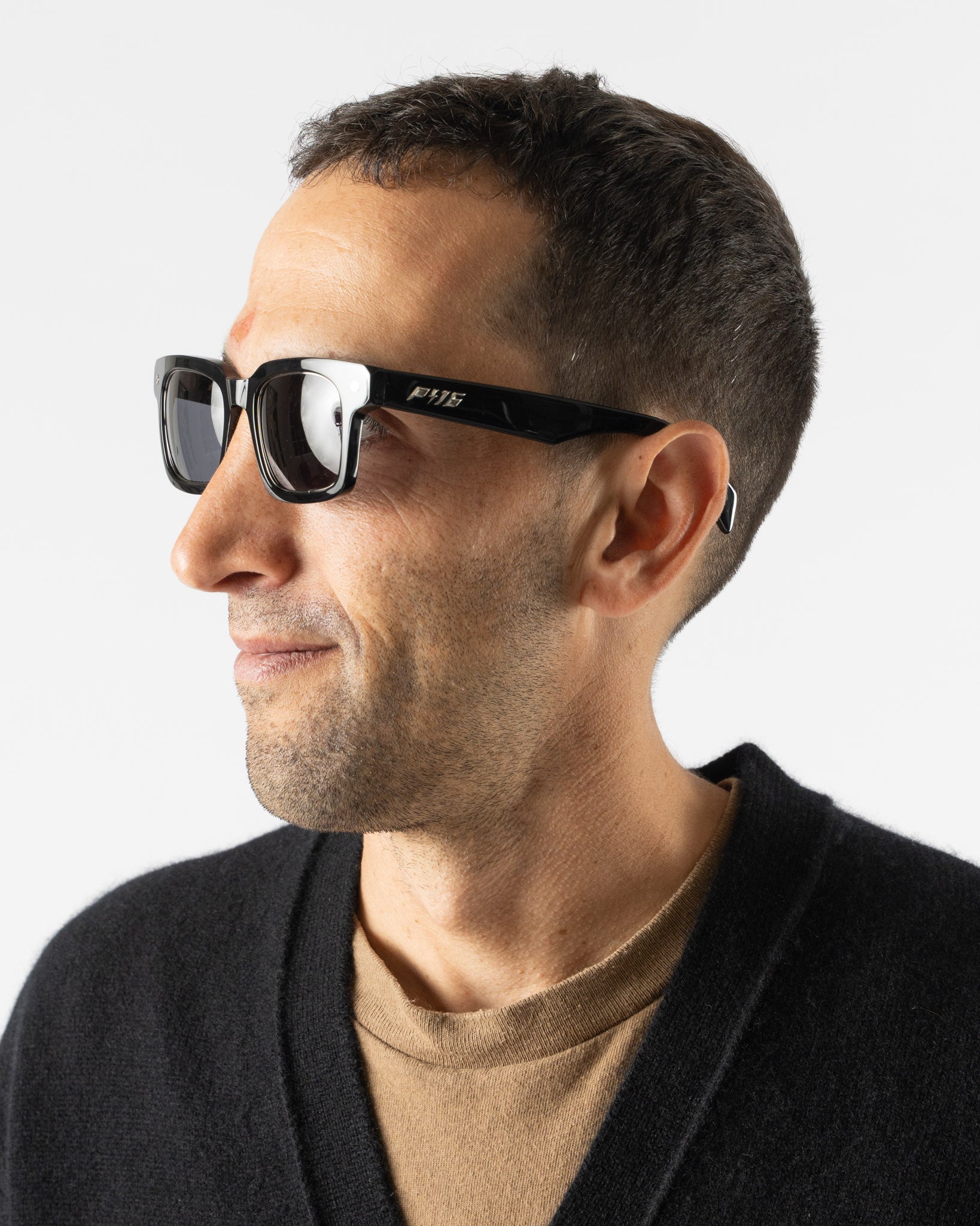 AKILA Eyewear Ceres Sunglasses in Black/Light Green Curated at