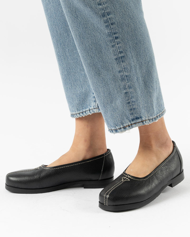 An Irrational Element Triangle Slip On in Black