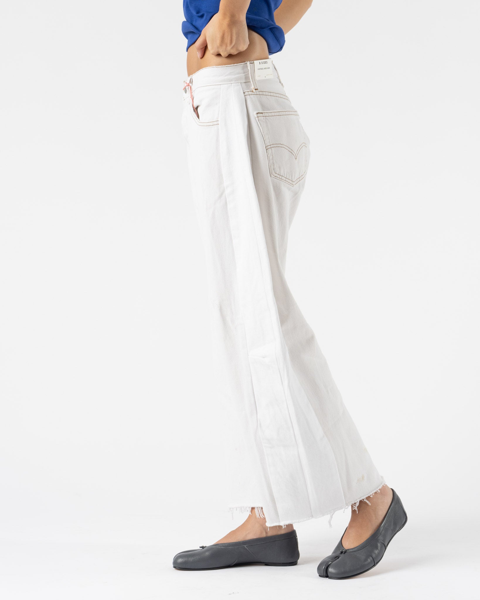 B Sides Vintage Lasso in Vintage White
