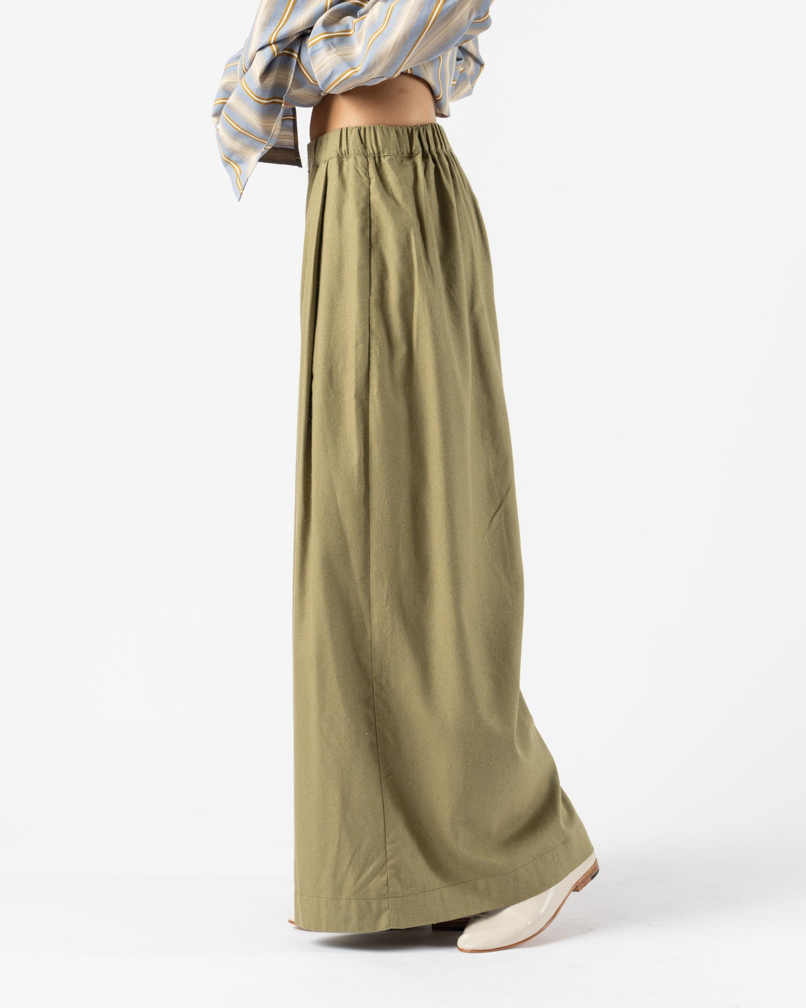 Baserange Avi Pants in Lua Green
