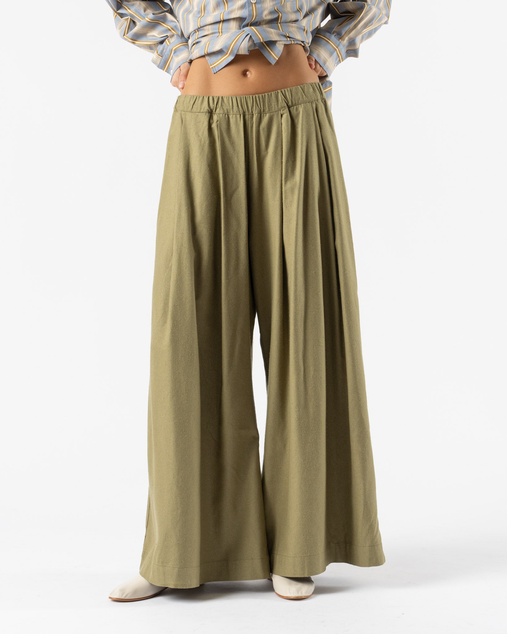 Baserange Avi Pants in Lua Green