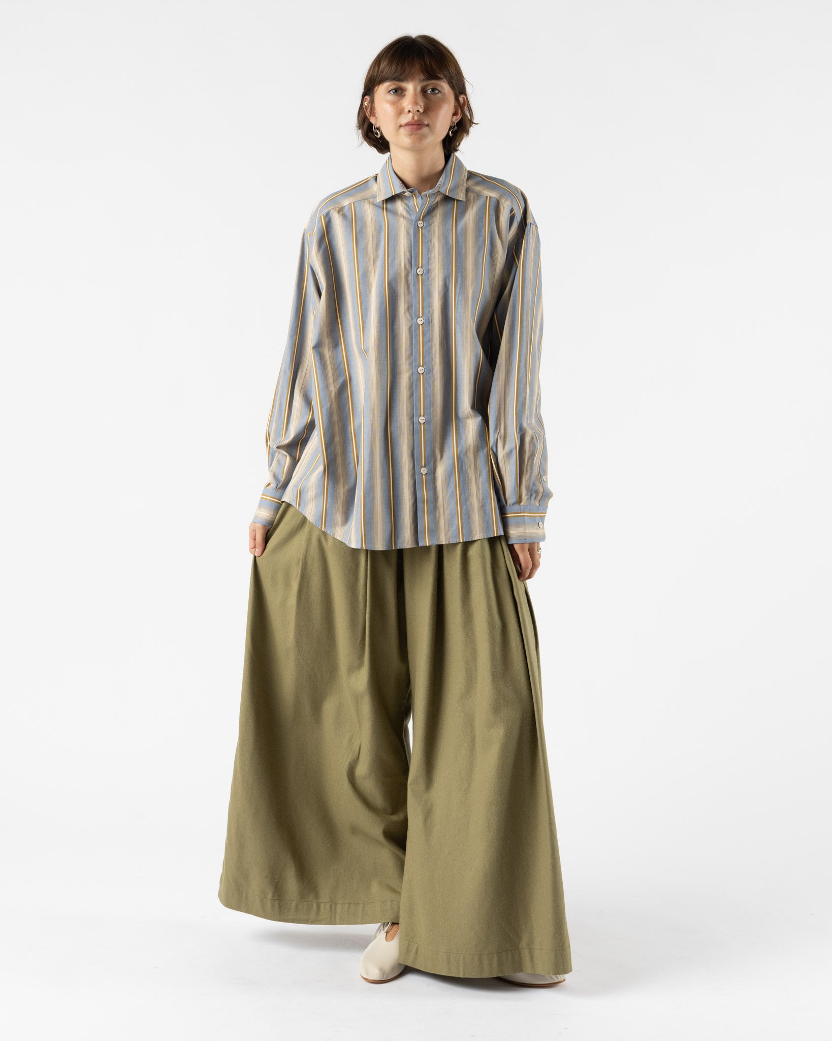 Baserange Avi Pants in Lua Green