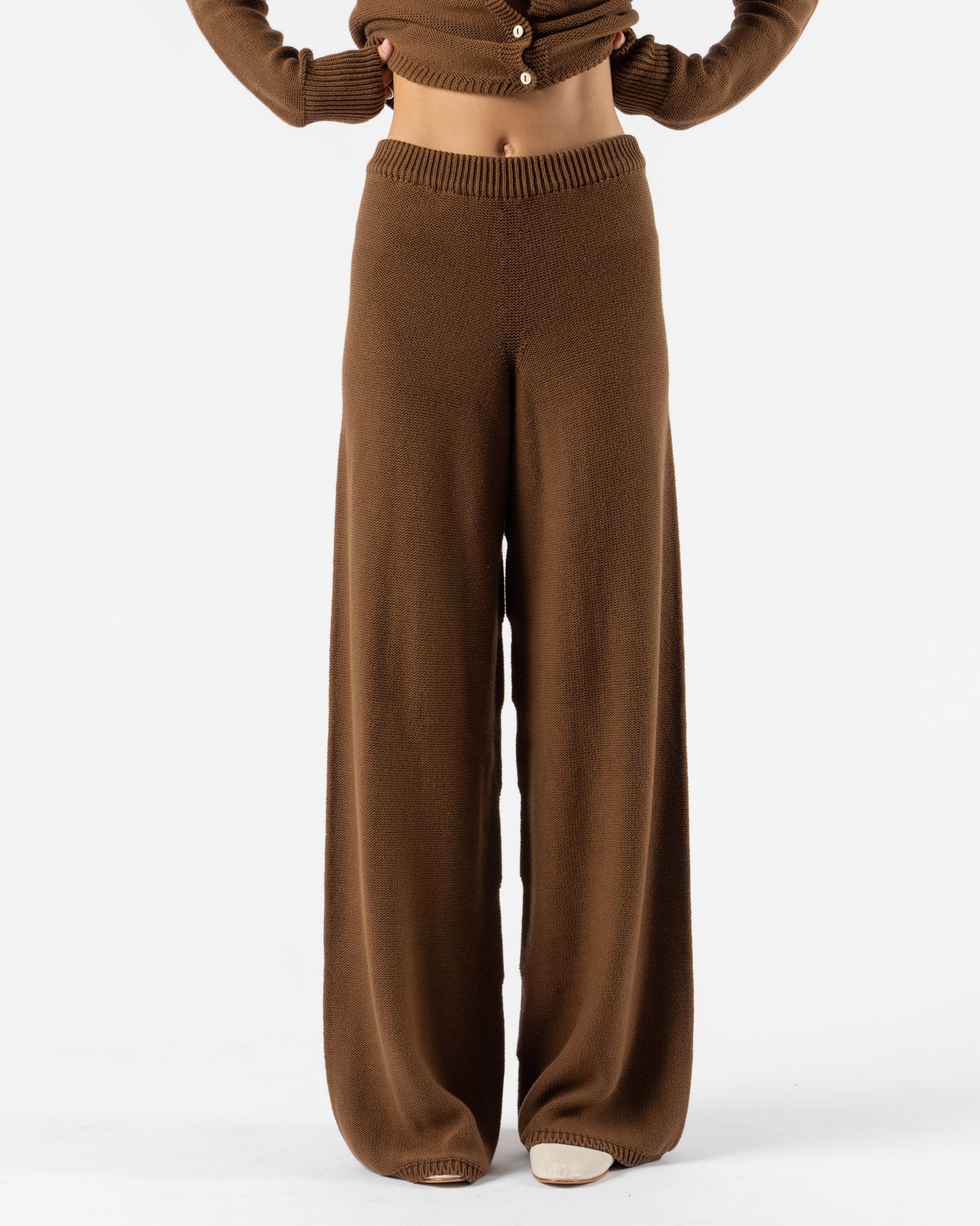Baserange Tier Pants in Nocciola Brown