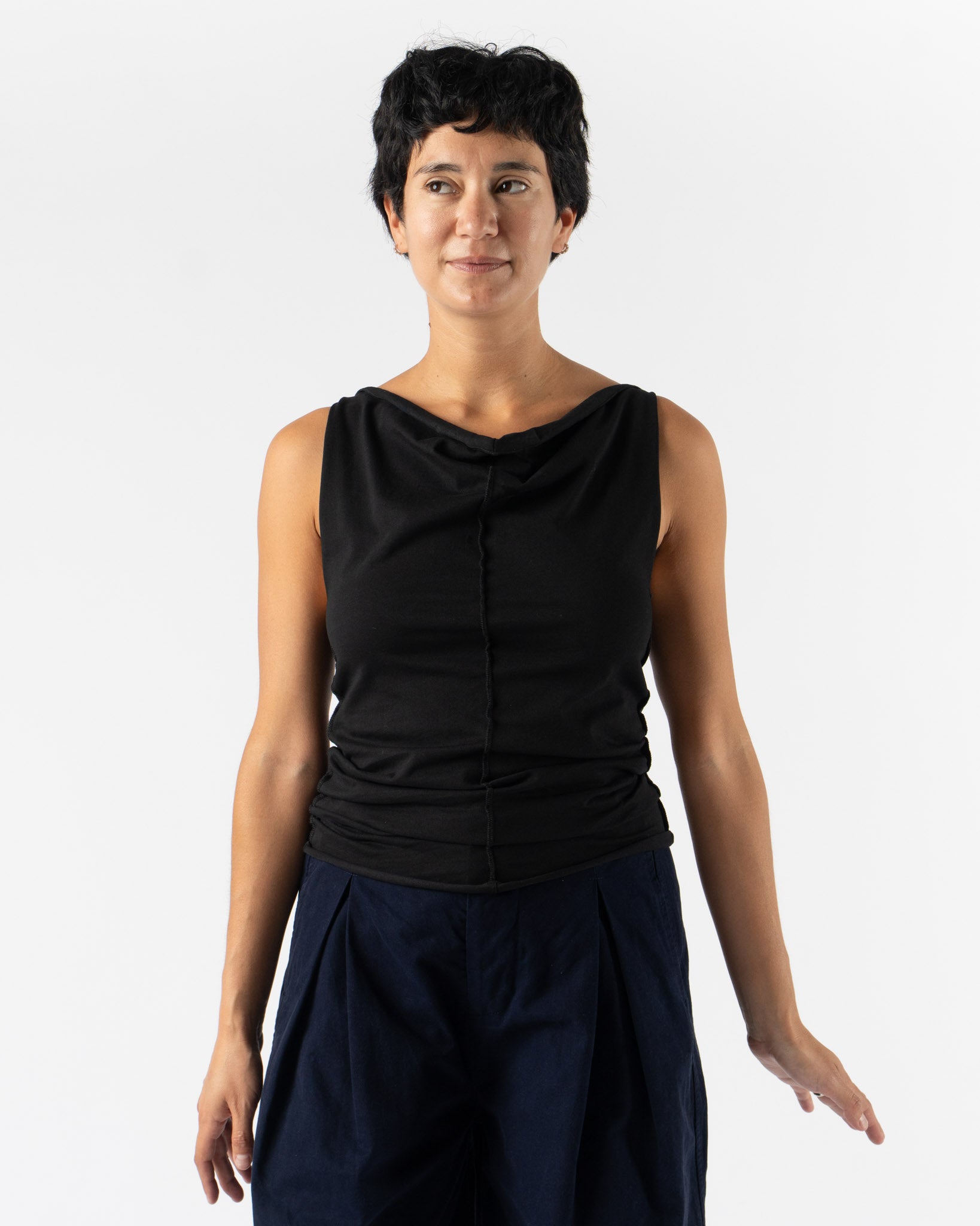 Baserange Daffa Tank in Black