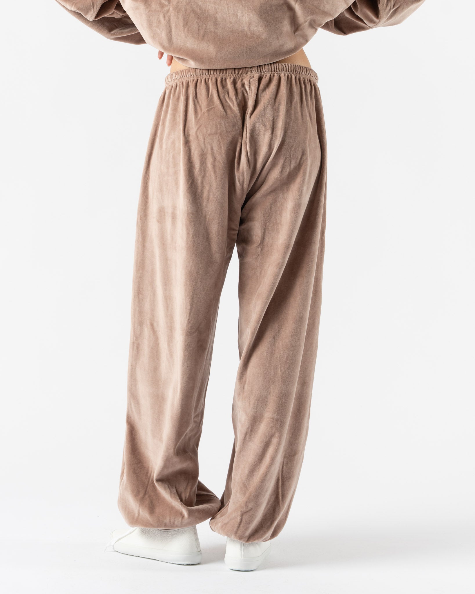Baserange Pillow Sweatpants in Tecto Brown