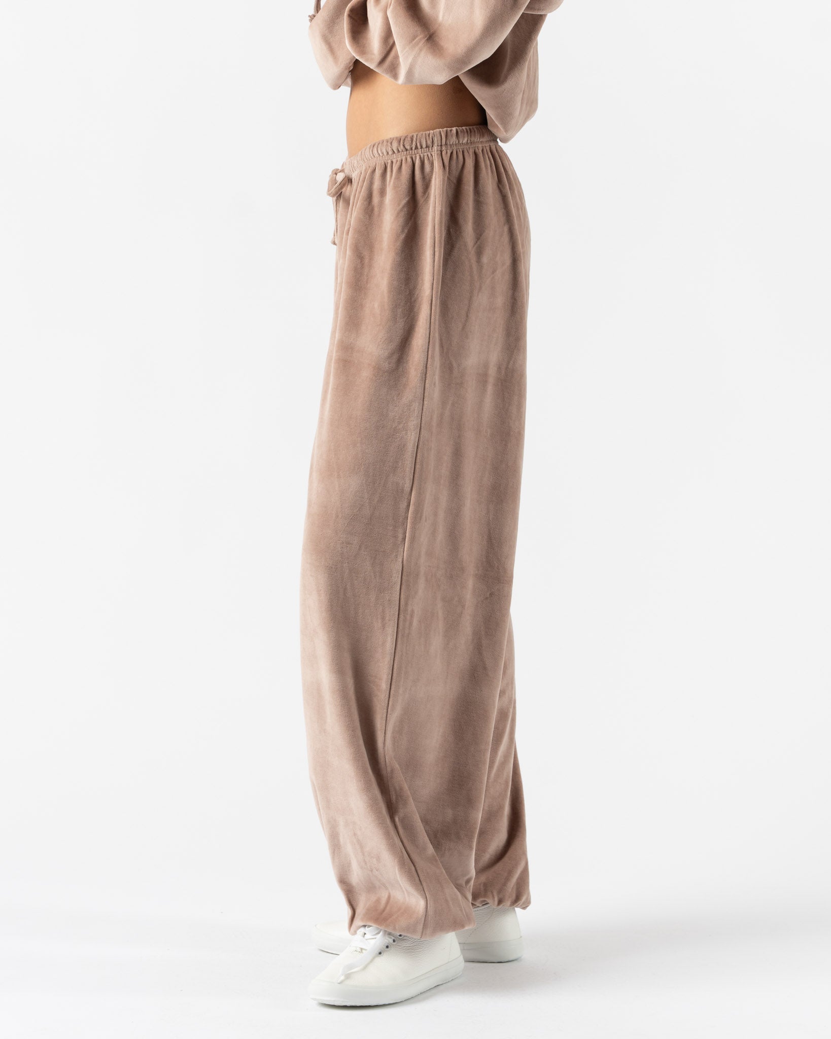 Baserange Pillow Sweatpants in Tecto Brown