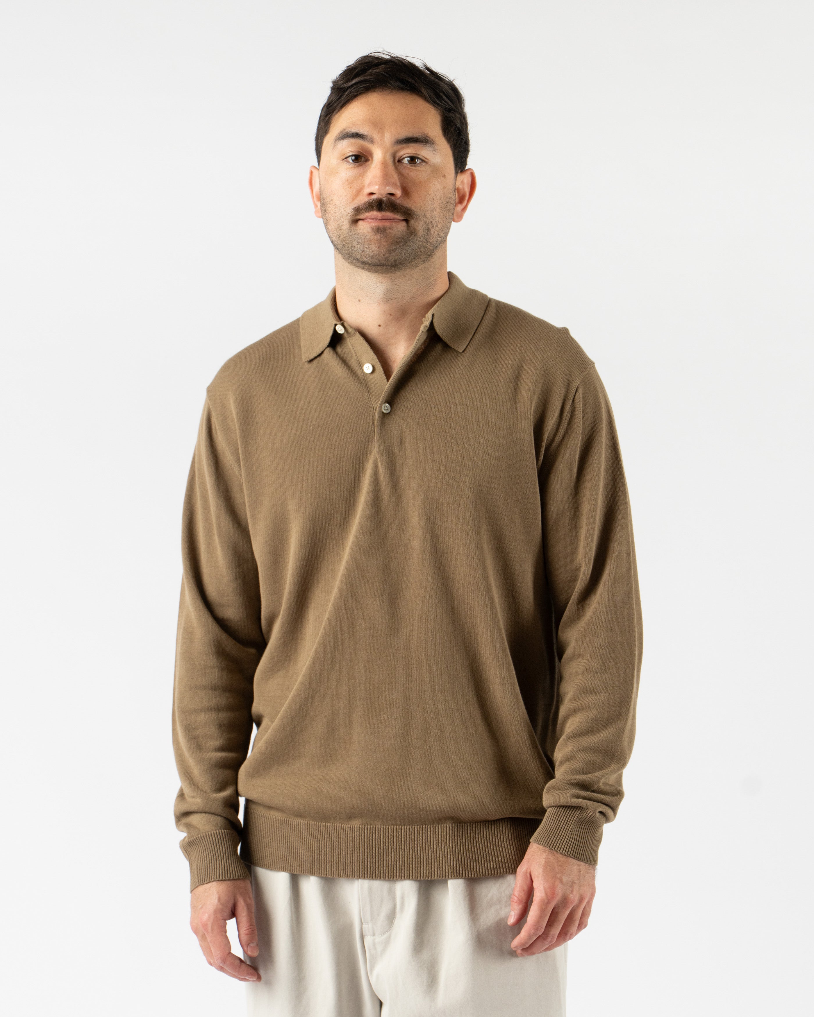 Beams Plus Knit 12-Gauge Polo in Mocha – refined short sleeve men’s polo crafted from lightweight 12-gauge knit fabric, featuring a smooth texture, ribbed trims, and a soft mocha tone for an elevated everyday look.