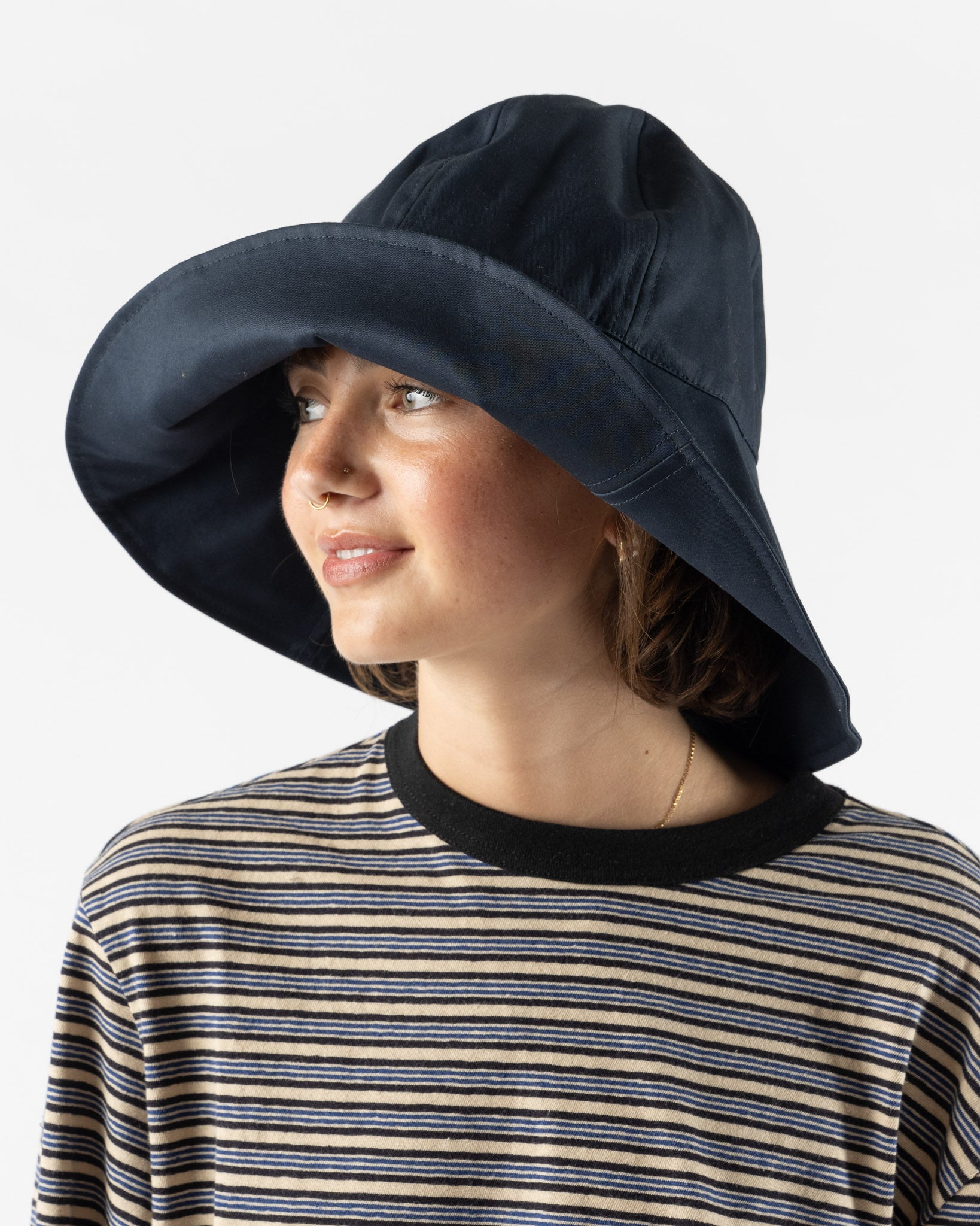 Cawley British Cotton Gabardine Sun Hat in Navy/Tan