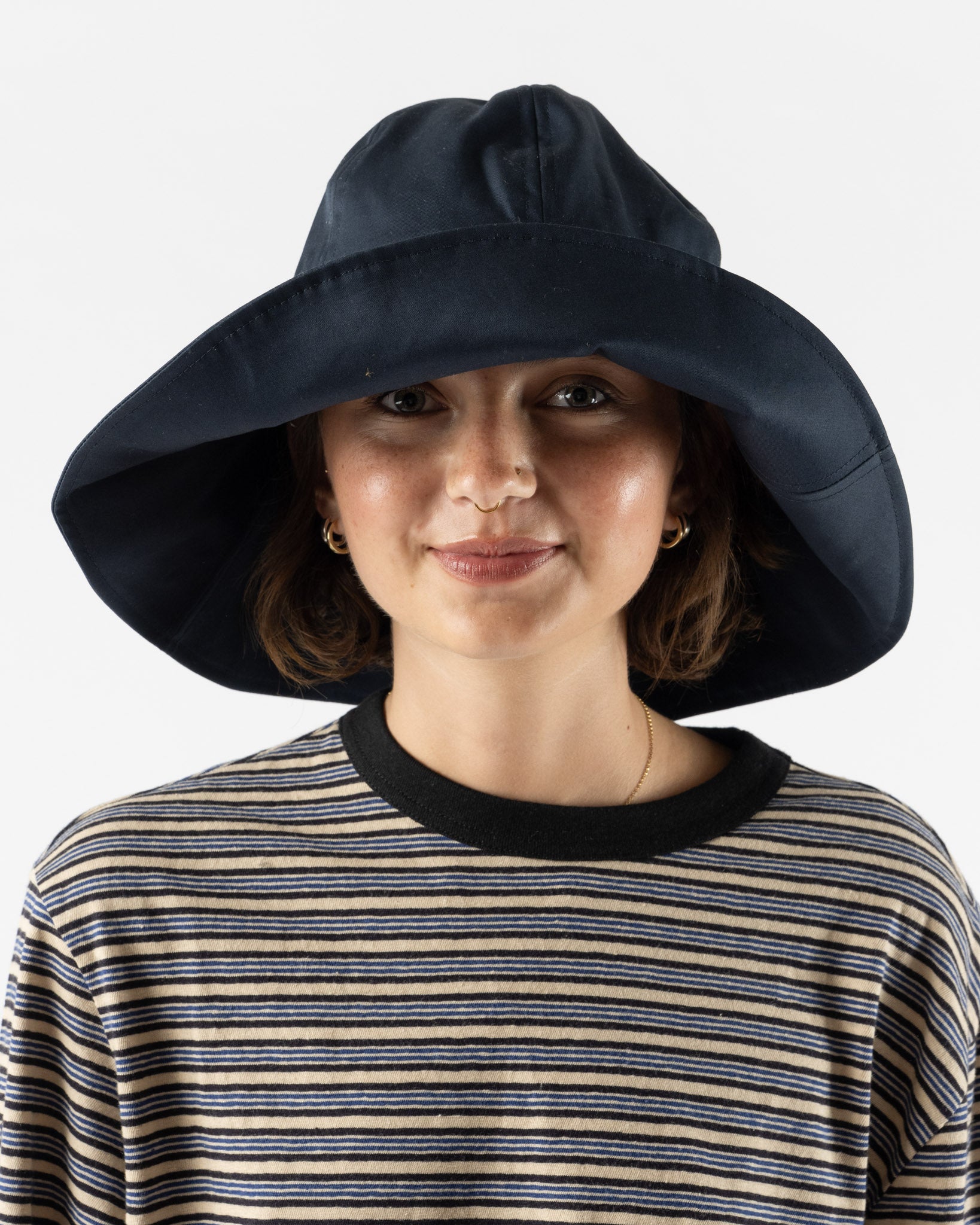 Cawley British Cotton Gabardine Sun Hat in Navy/Tan