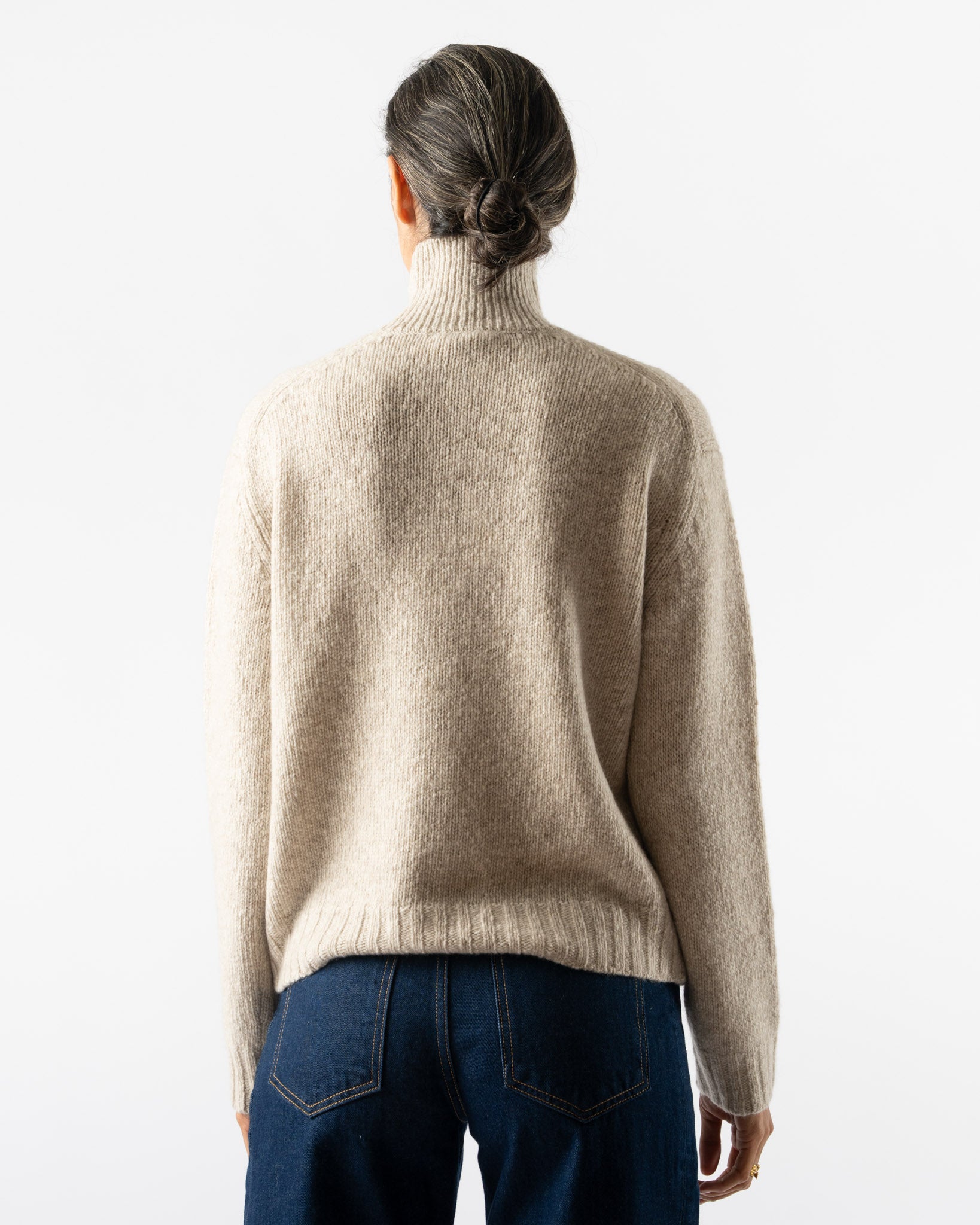 Auralee Cashmere Pullover in Top Gray Beige