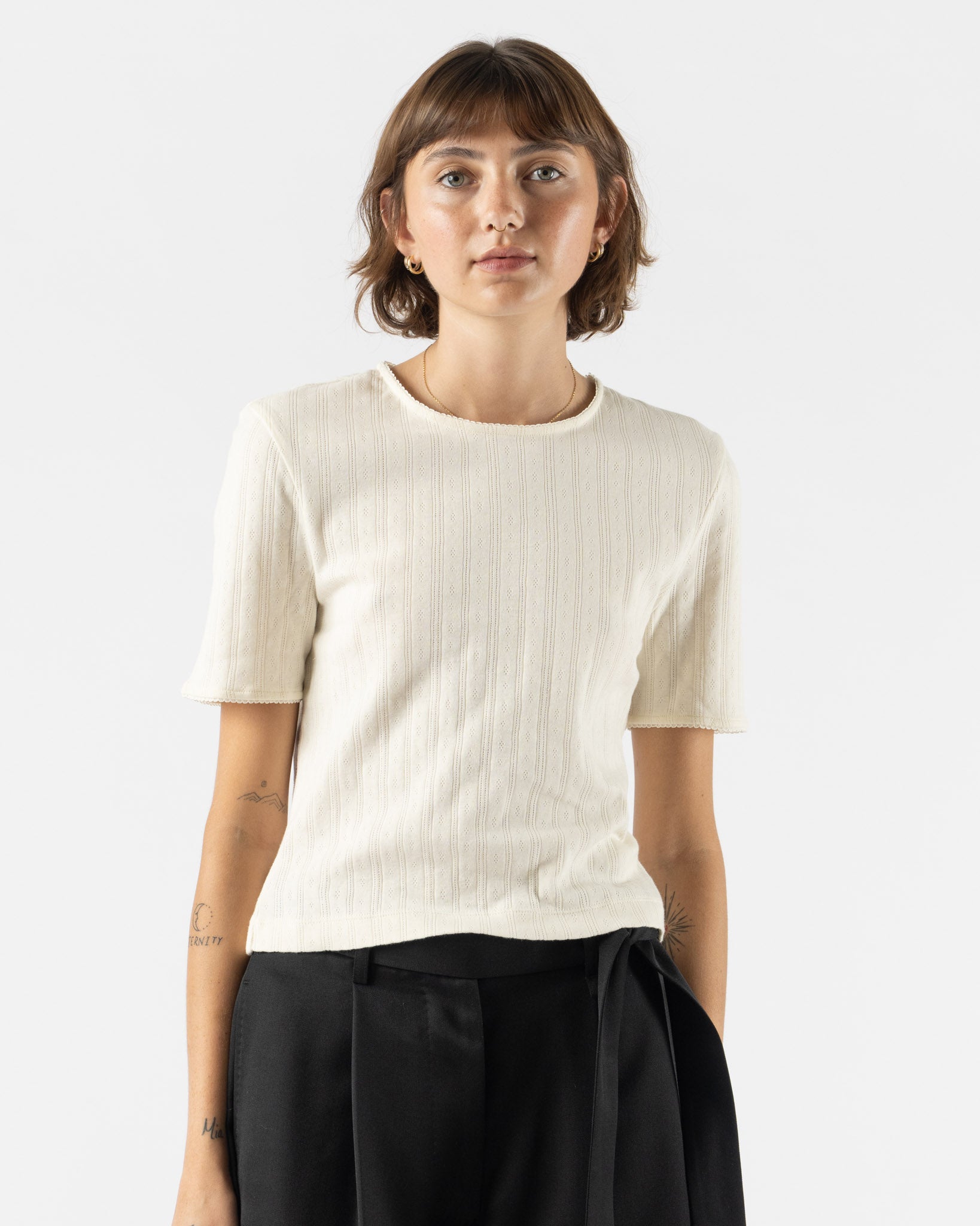 Simone Rocha Cropped Pointelle T-Shirt with Daisy in Ecru