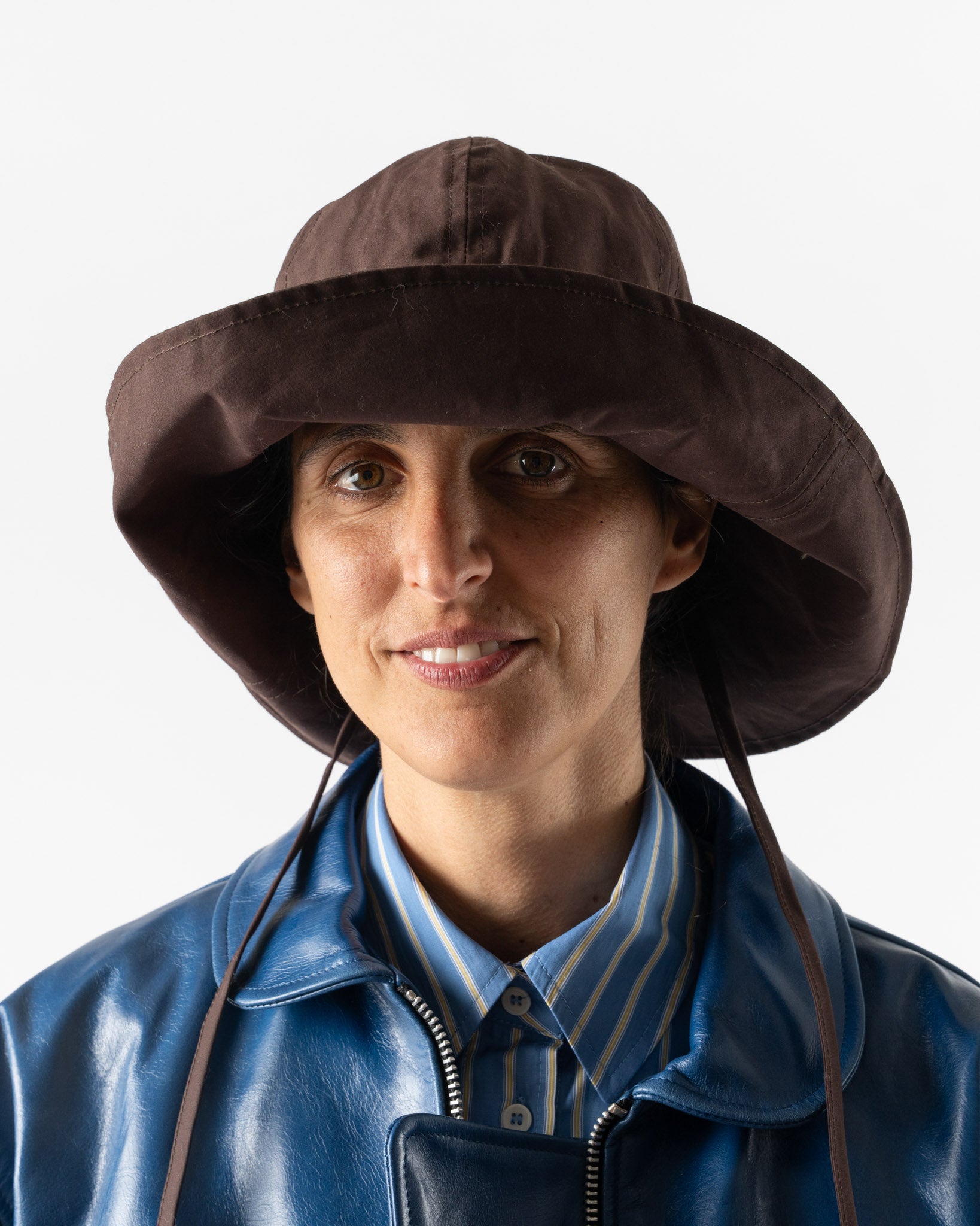 Cawley British Dry Oilskin Sun Hat in Dark Mulberry