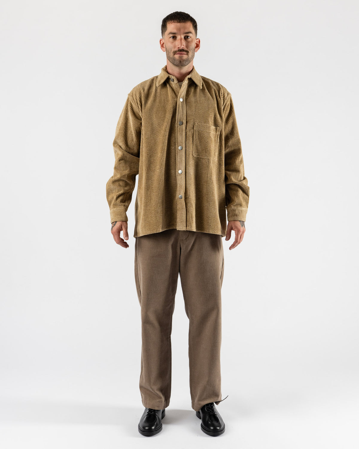 Colbo Overshirt in Beige Washed Corduroy