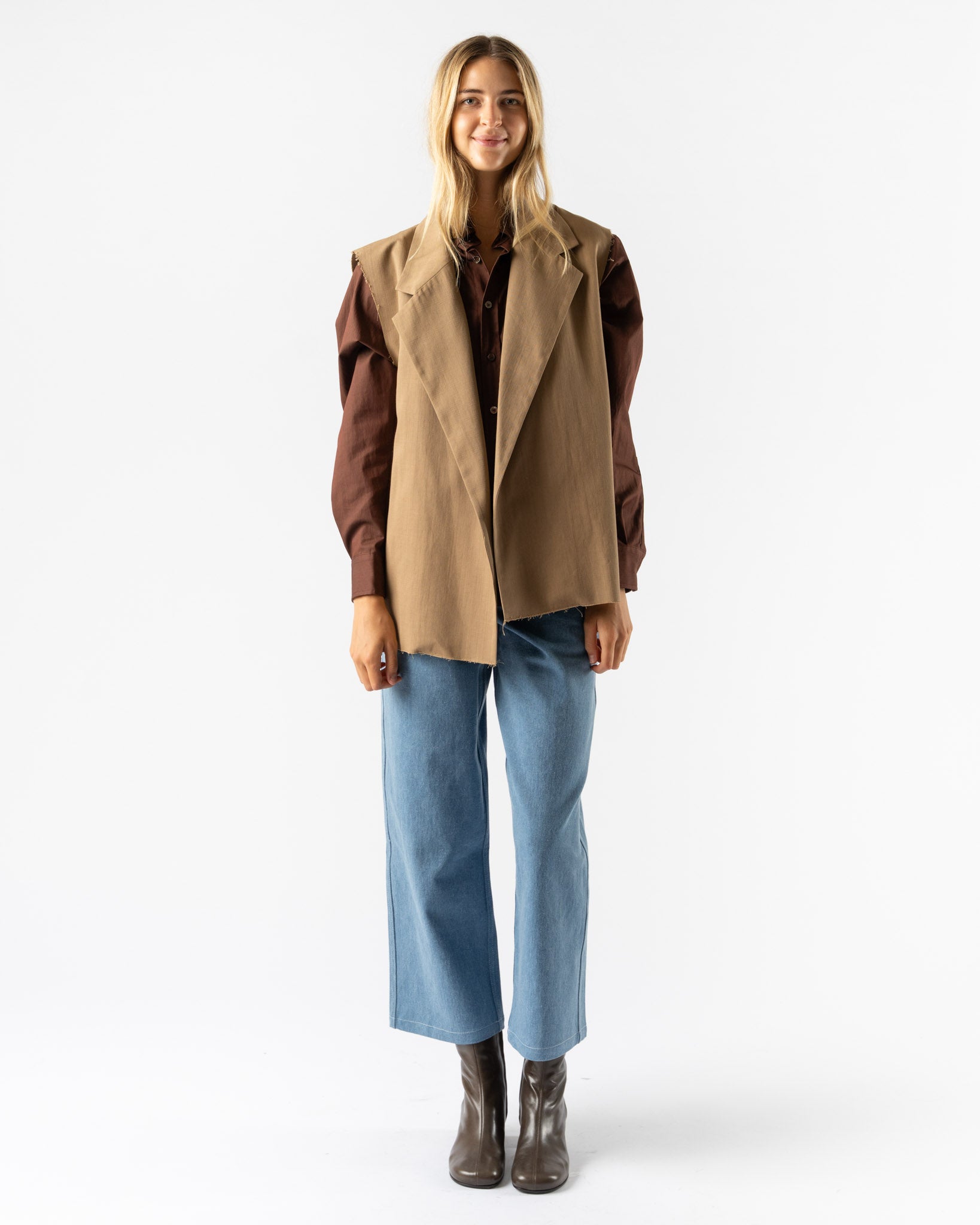 Colbo Gabby Vest in Dark Beige