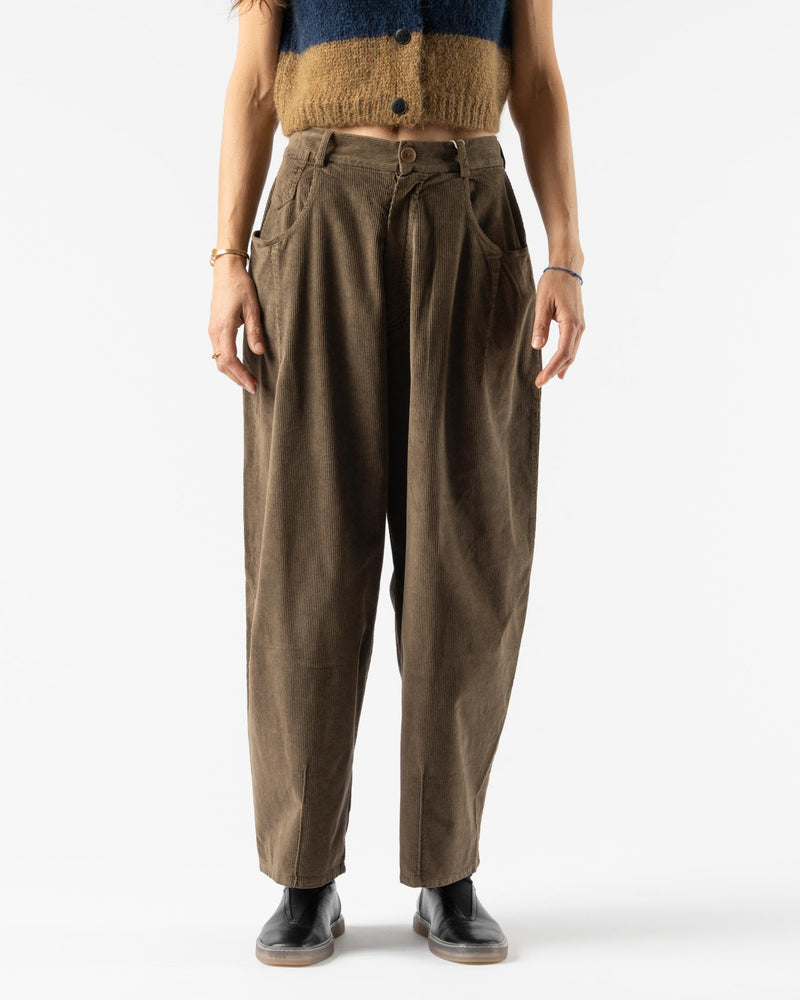 Cordera-Corduroy-Baggy-Pants-in-Moss-Santa-Barbara-Boutique-Jake-and-Jones-Sustainable-Fashion