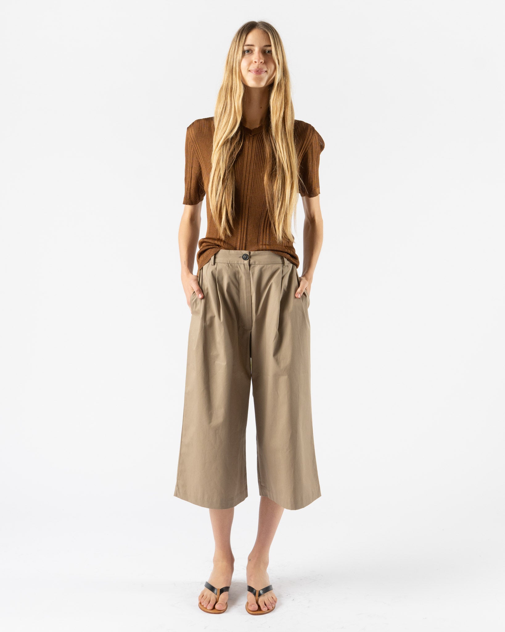 Cordera Cotton Capri Pants in Camel